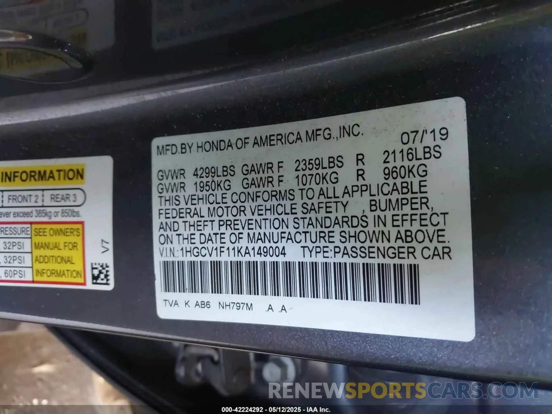 9 Photograph of a damaged car 1HGCV1F11KA149004 HONDA ACCORD 2019