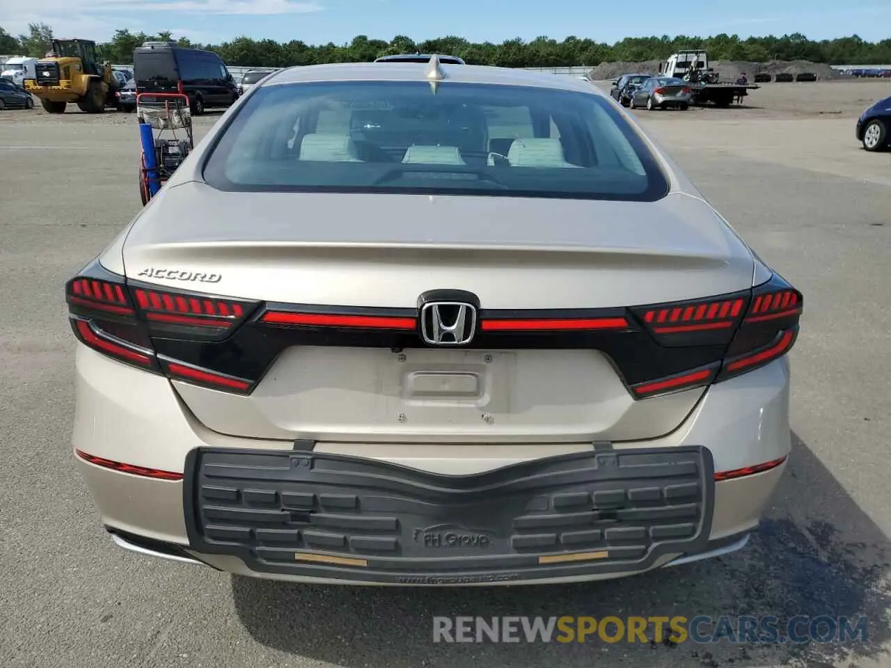 6 Photograph of a damaged car 1HGCV1F11KA163789 HONDA ACCORD 2019