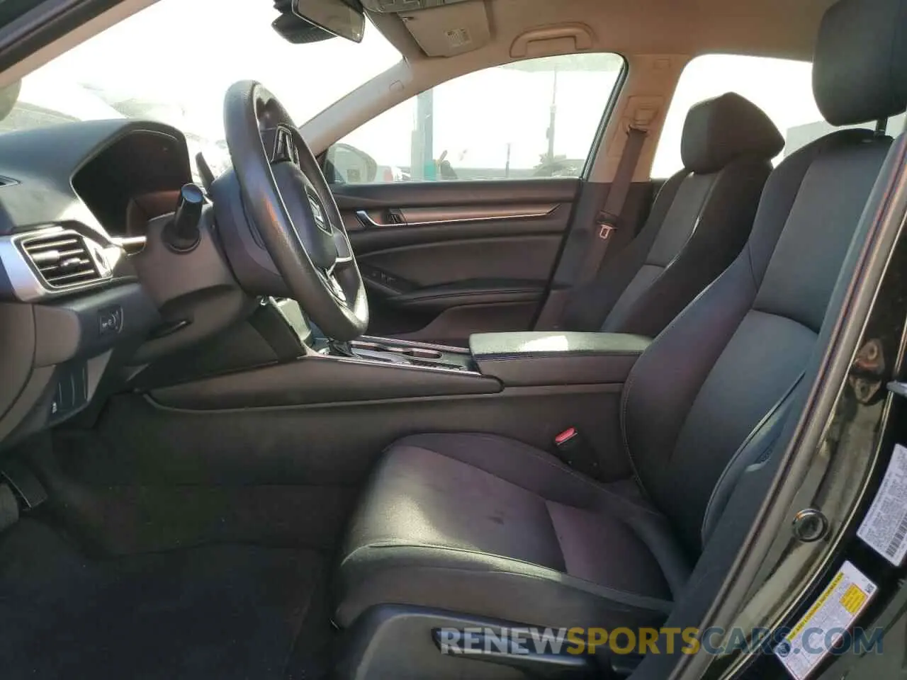 7 Photograph of a damaged car 1HGCV1F12KA009673 HONDA ACCORD 2019