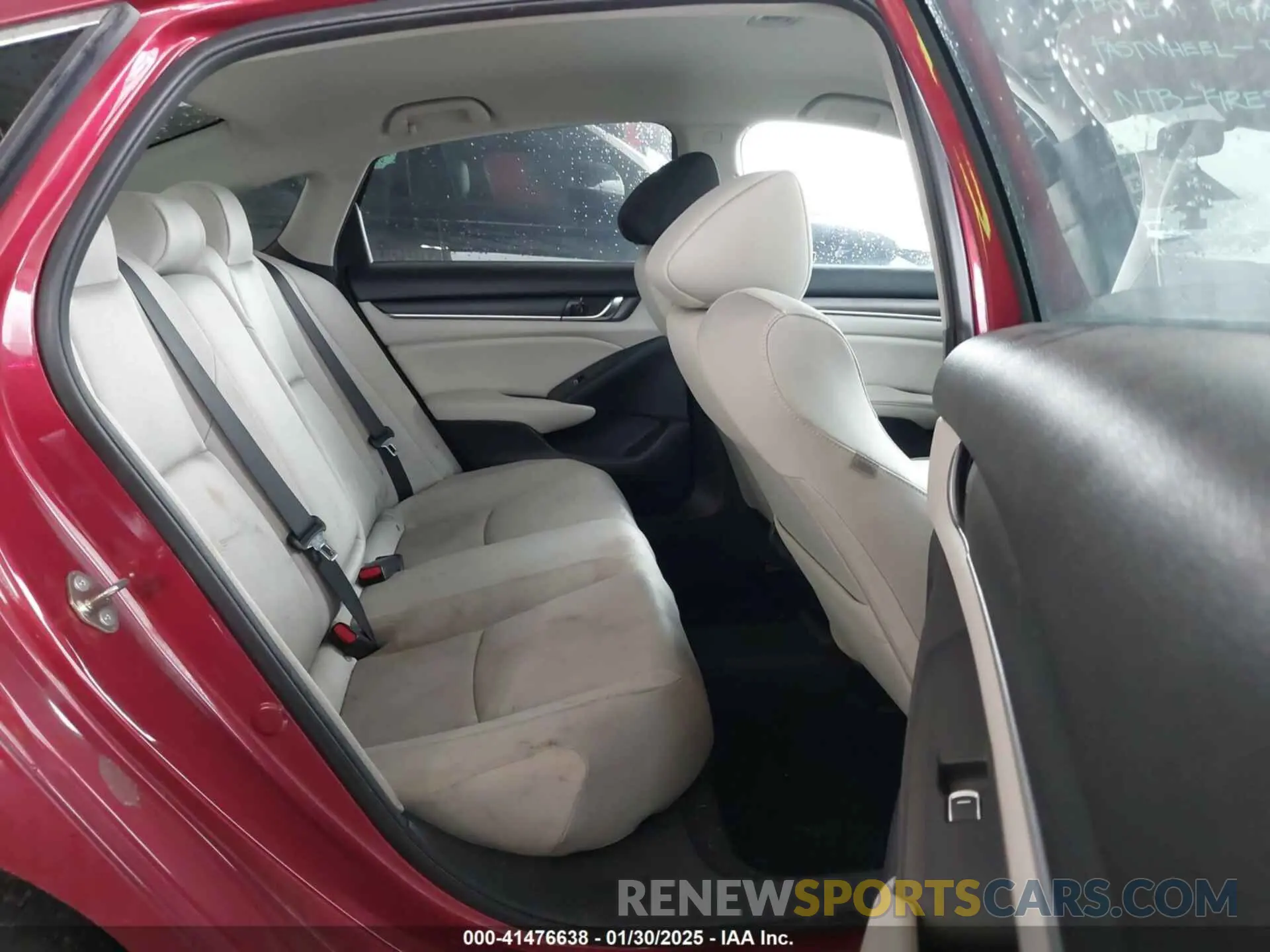 8 Photograph of a damaged car 1HGCV1F12KA022018 HONDA ACCORD 2019