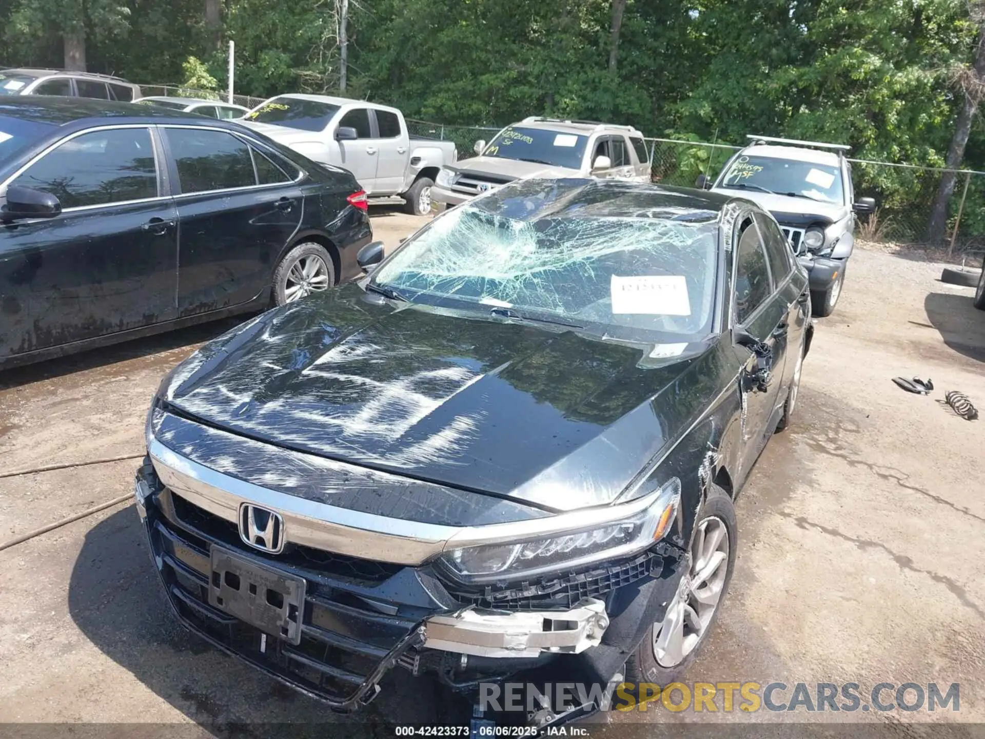 6 Photograph of a damaged car 1HGCV1F12KA027347 HONDA ACCORD 2019