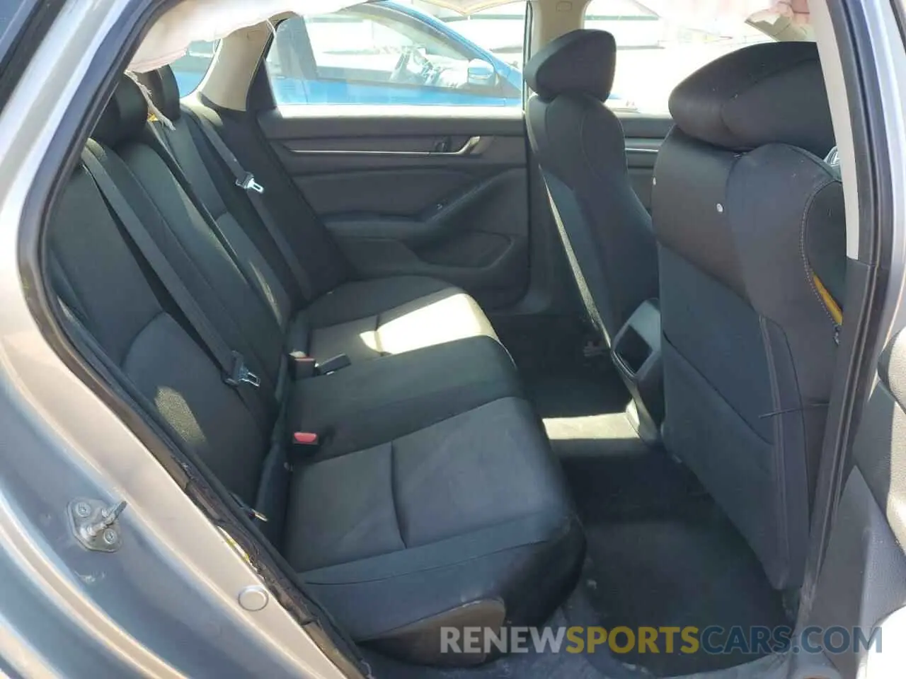 10 Photograph of a damaged car 1HGCV1F12KA049414 HONDA ACCORD 2019