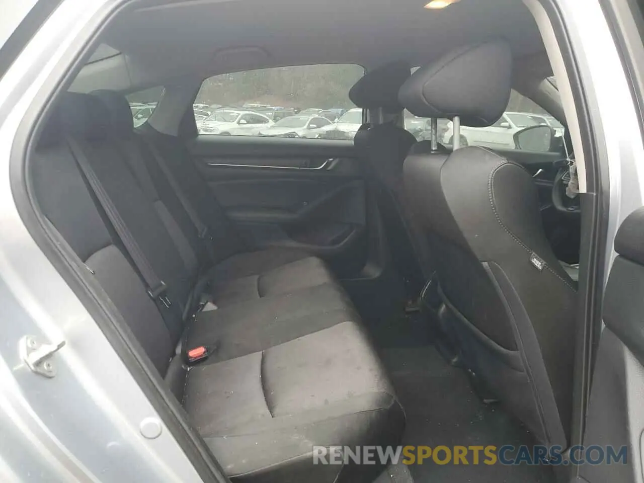 10 Photograph of a damaged car 1HGCV1F12KA100054 HONDA ACCORD 2019