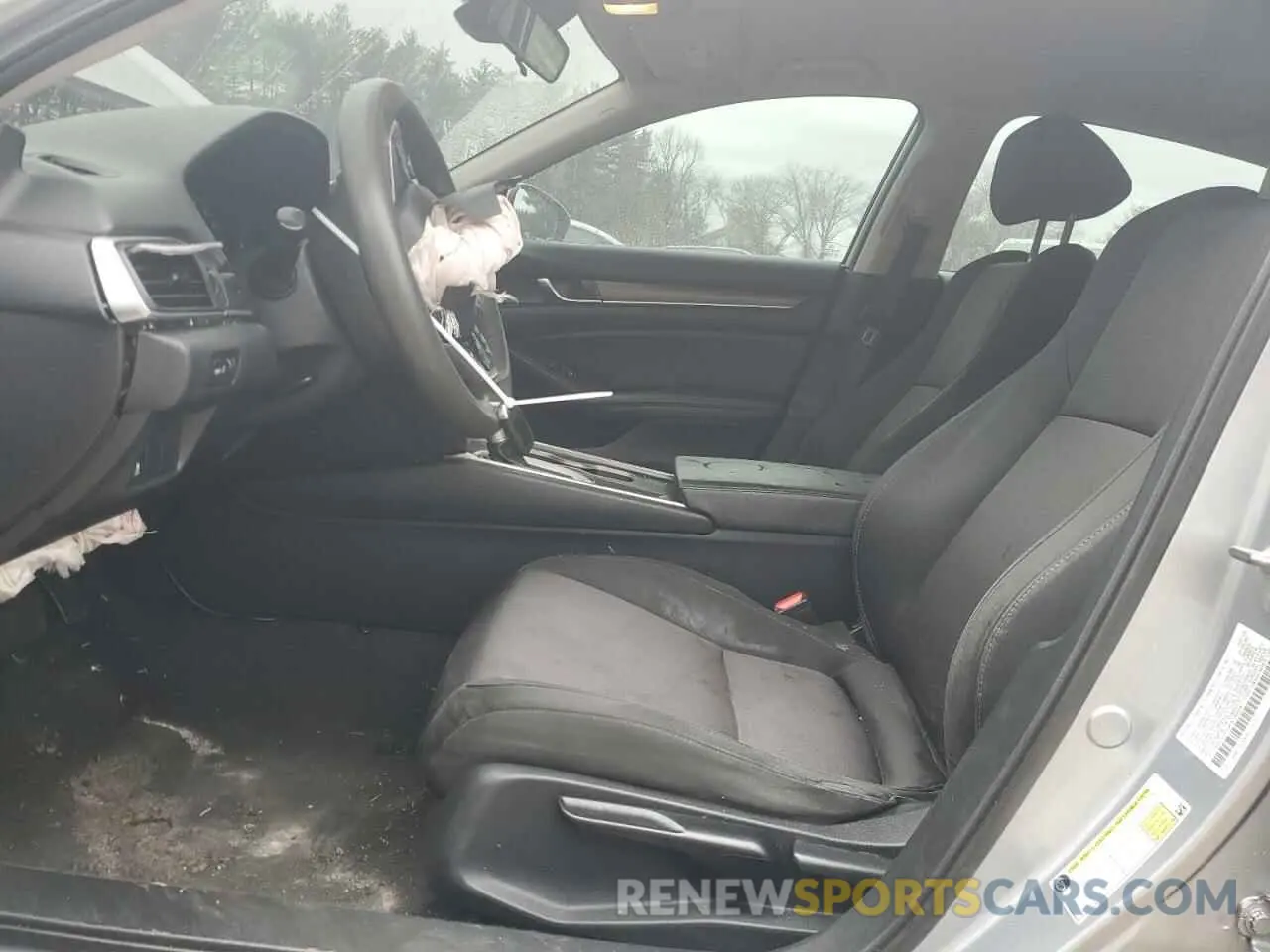 7 Photograph of a damaged car 1HGCV1F12KA100054 HONDA ACCORD 2019