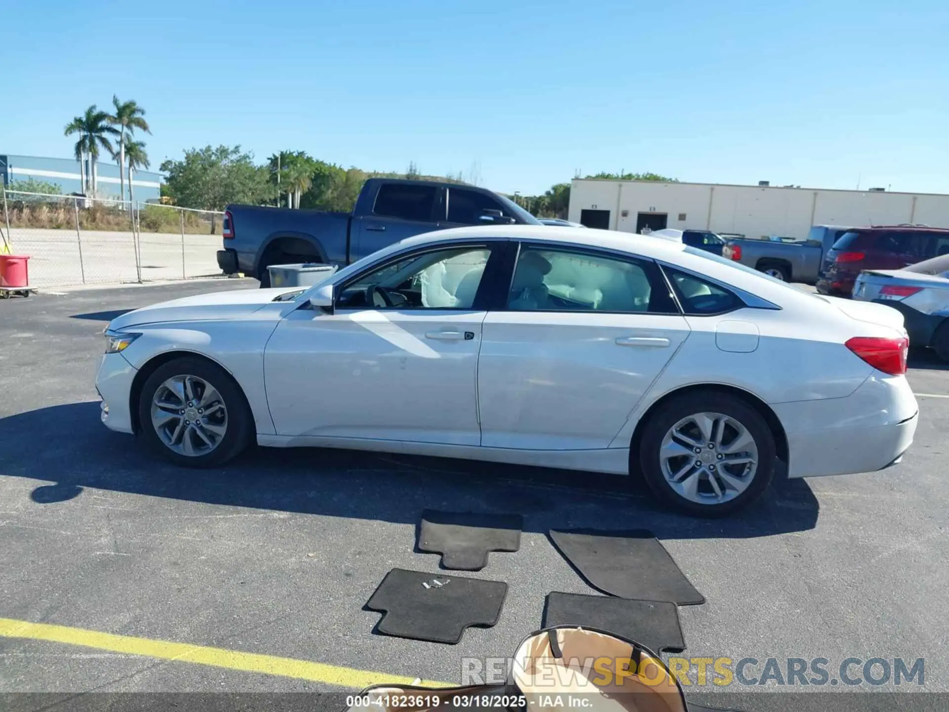 14 Photograph of a damaged car 1HGCV1F13KA003073 HONDA ACCORD 2019