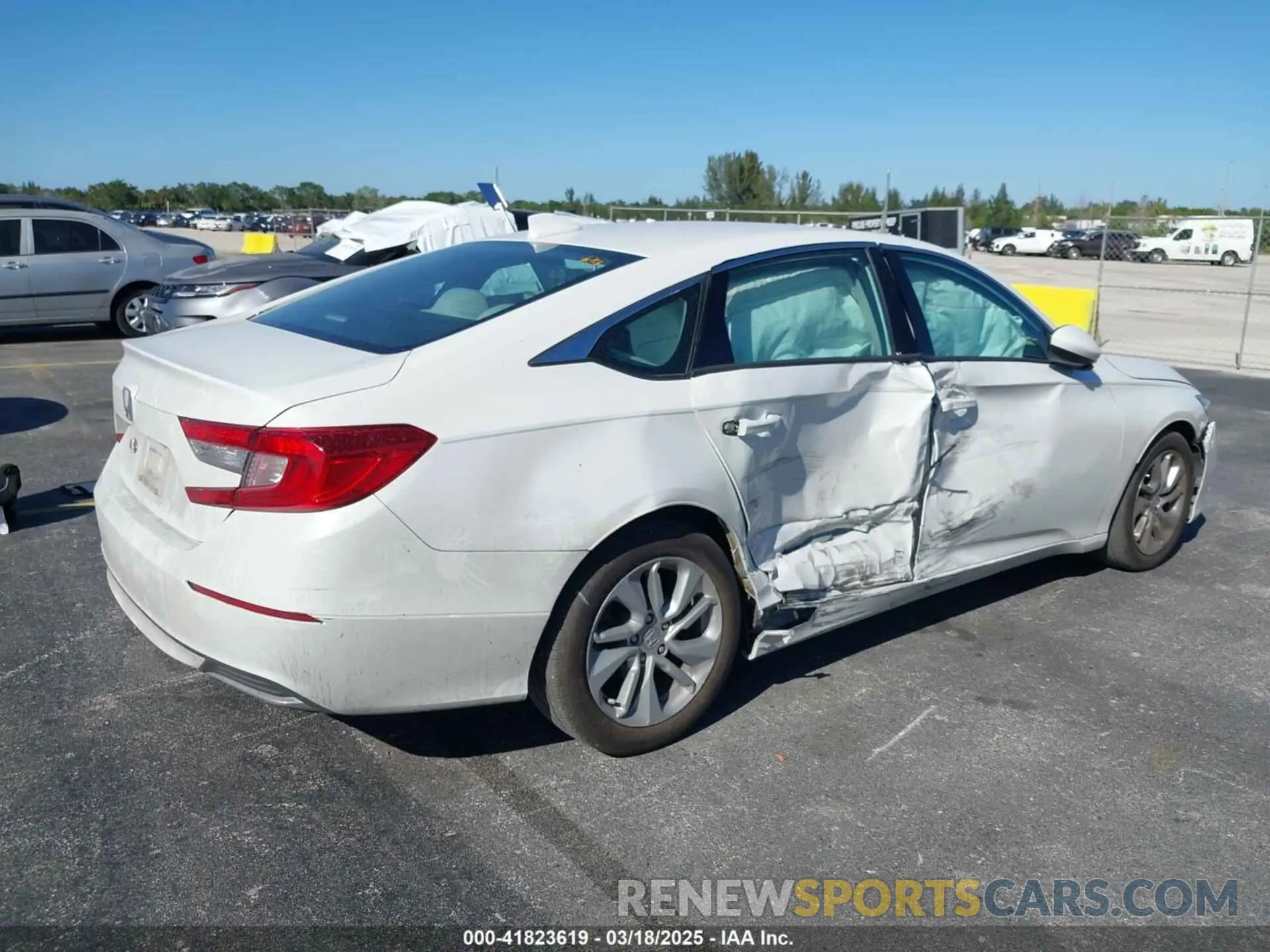 4 Photograph of a damaged car 1HGCV1F13KA003073 HONDA ACCORD 2019