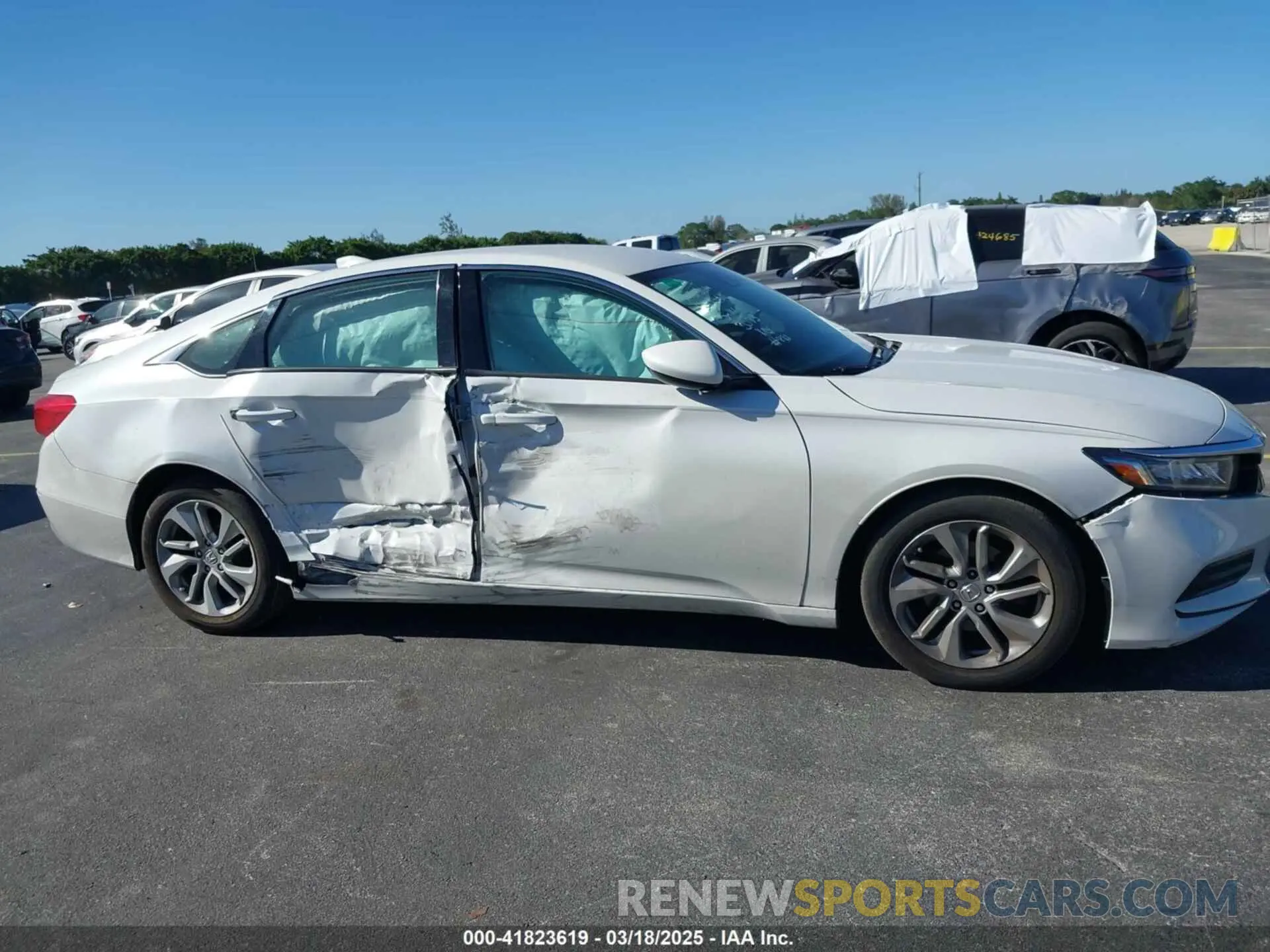 6 Photograph of a damaged car 1HGCV1F13KA003073 HONDA ACCORD 2019