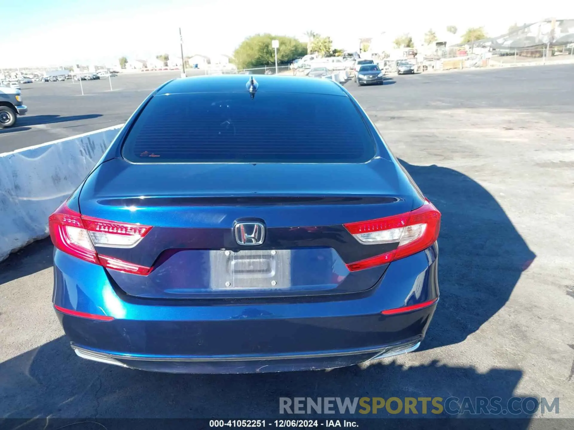 16 Photograph of a damaged car 1HGCV1F13KA039149 HONDA ACCORD 2019