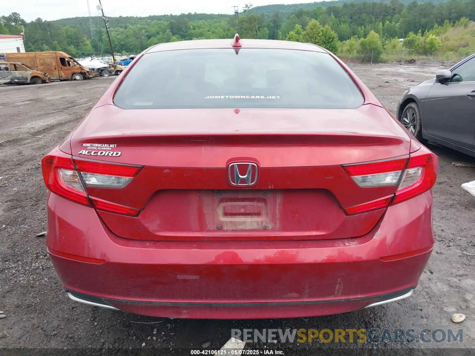 16 Photograph of a damaged car 1HGCV1F13KA042794 HONDA ACCORD 2019