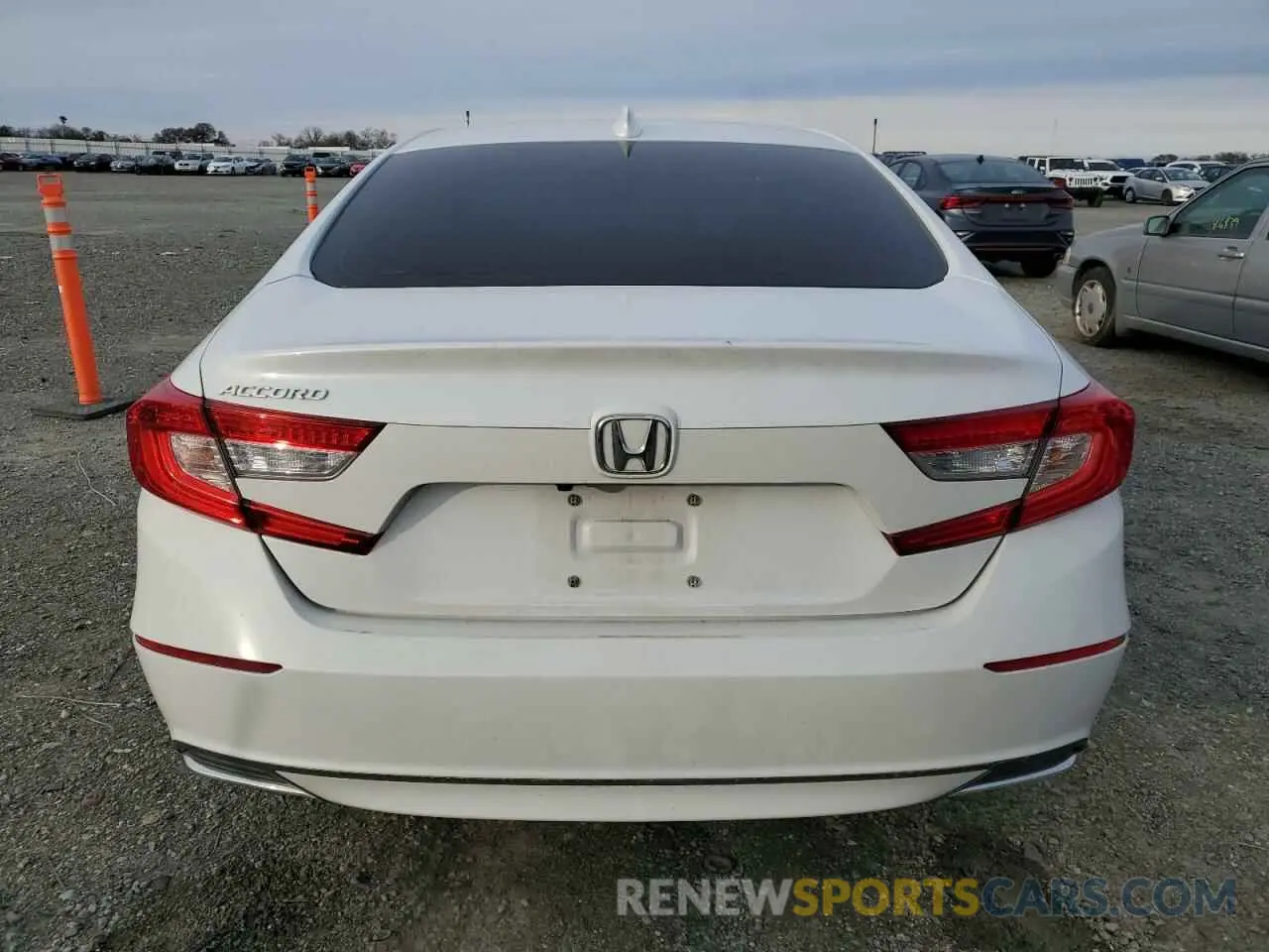 6 Photograph of a damaged car 1HGCV1F13KA046165 HONDA ACCORD 2019