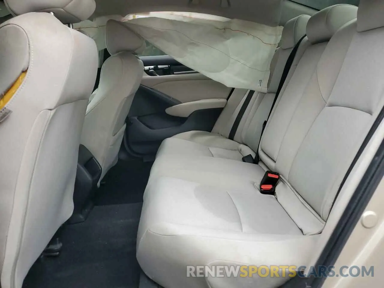 10 Photograph of a damaged car 1HGCV1F13KA063418 HONDA ACCORD 2019