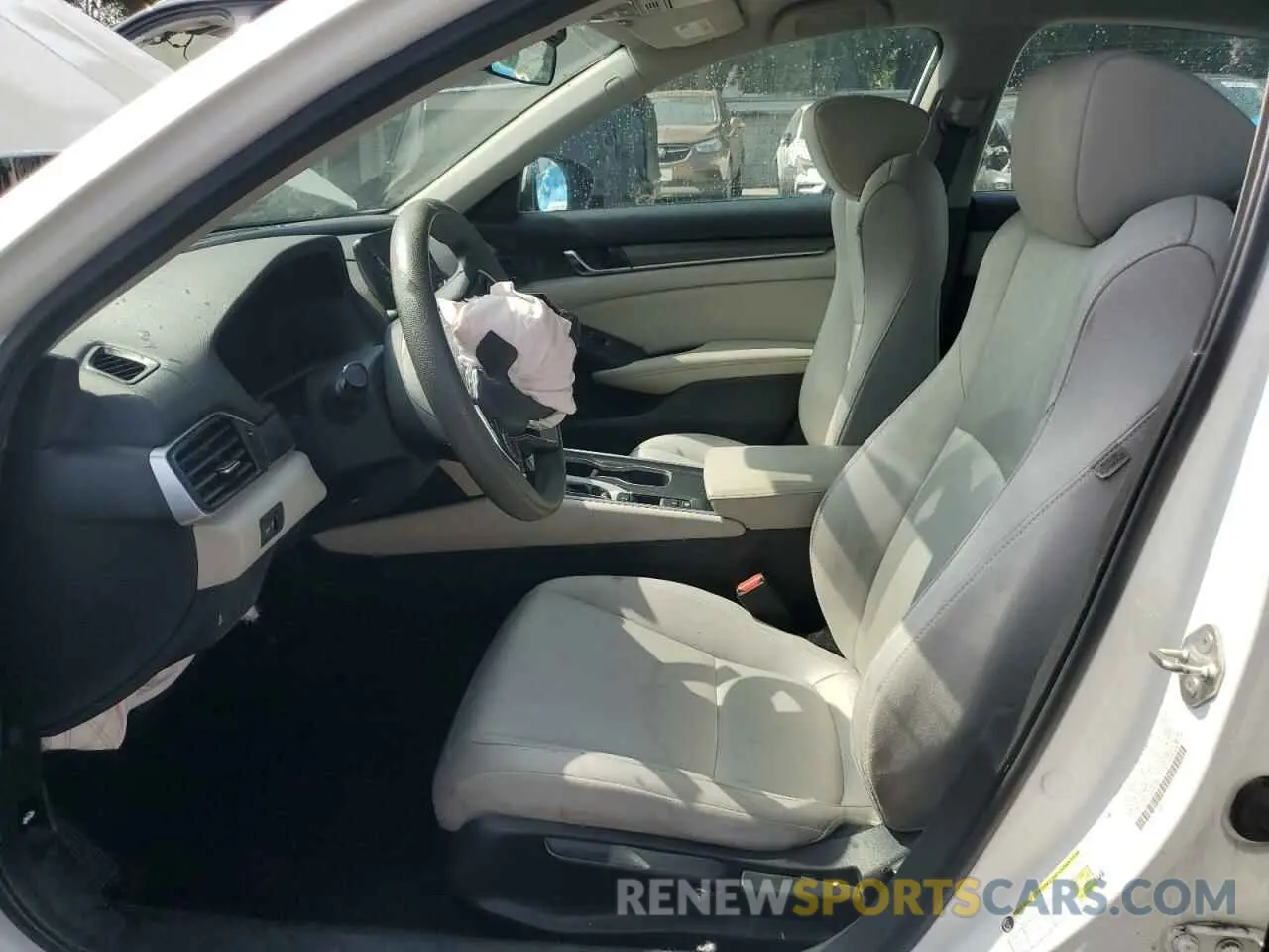 7 Photograph of a damaged car 1HGCV1F13KA091851 HONDA ACCORD 2019