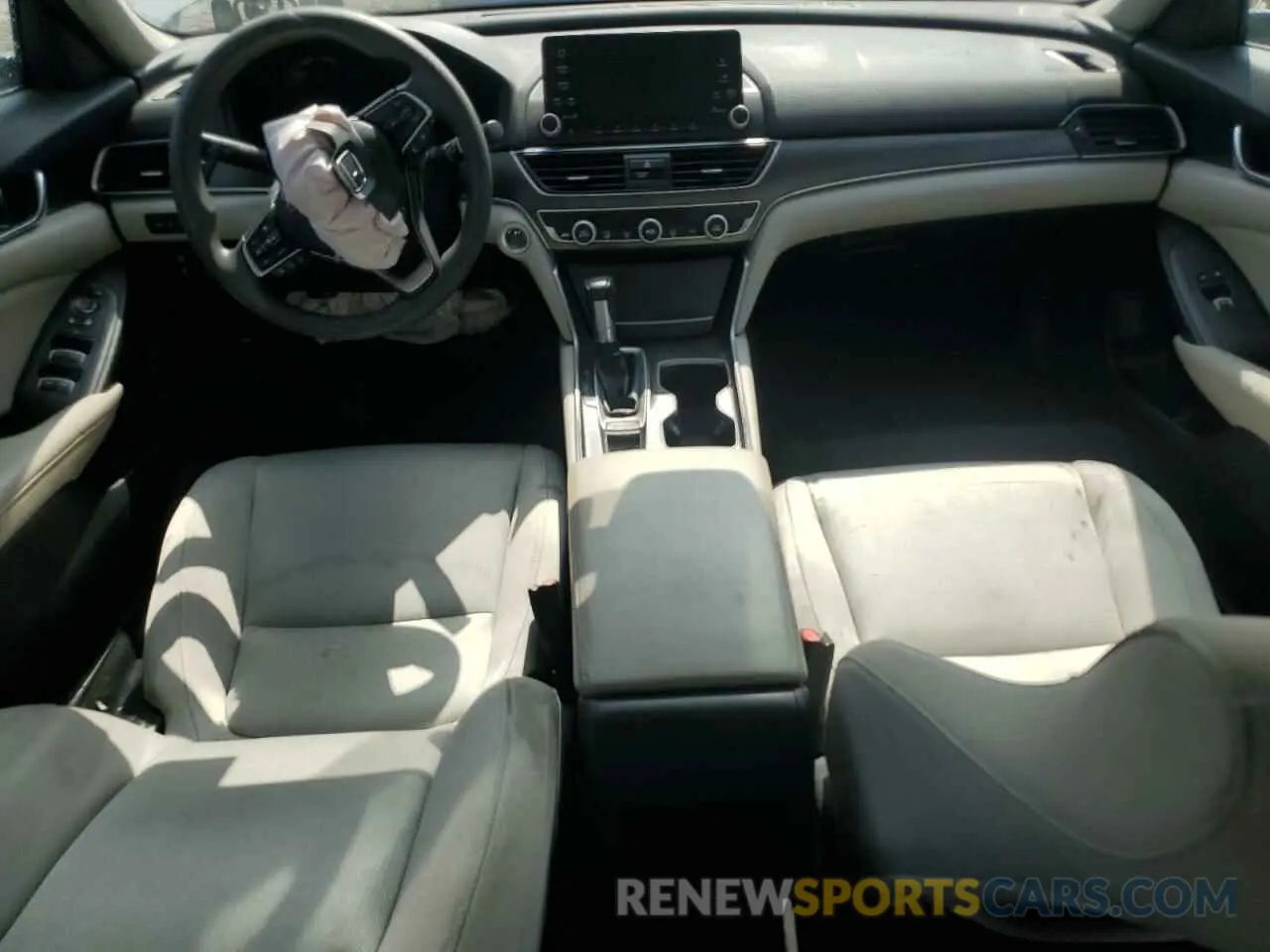 8 Photograph of a damaged car 1HGCV1F13KA091851 HONDA ACCORD 2019