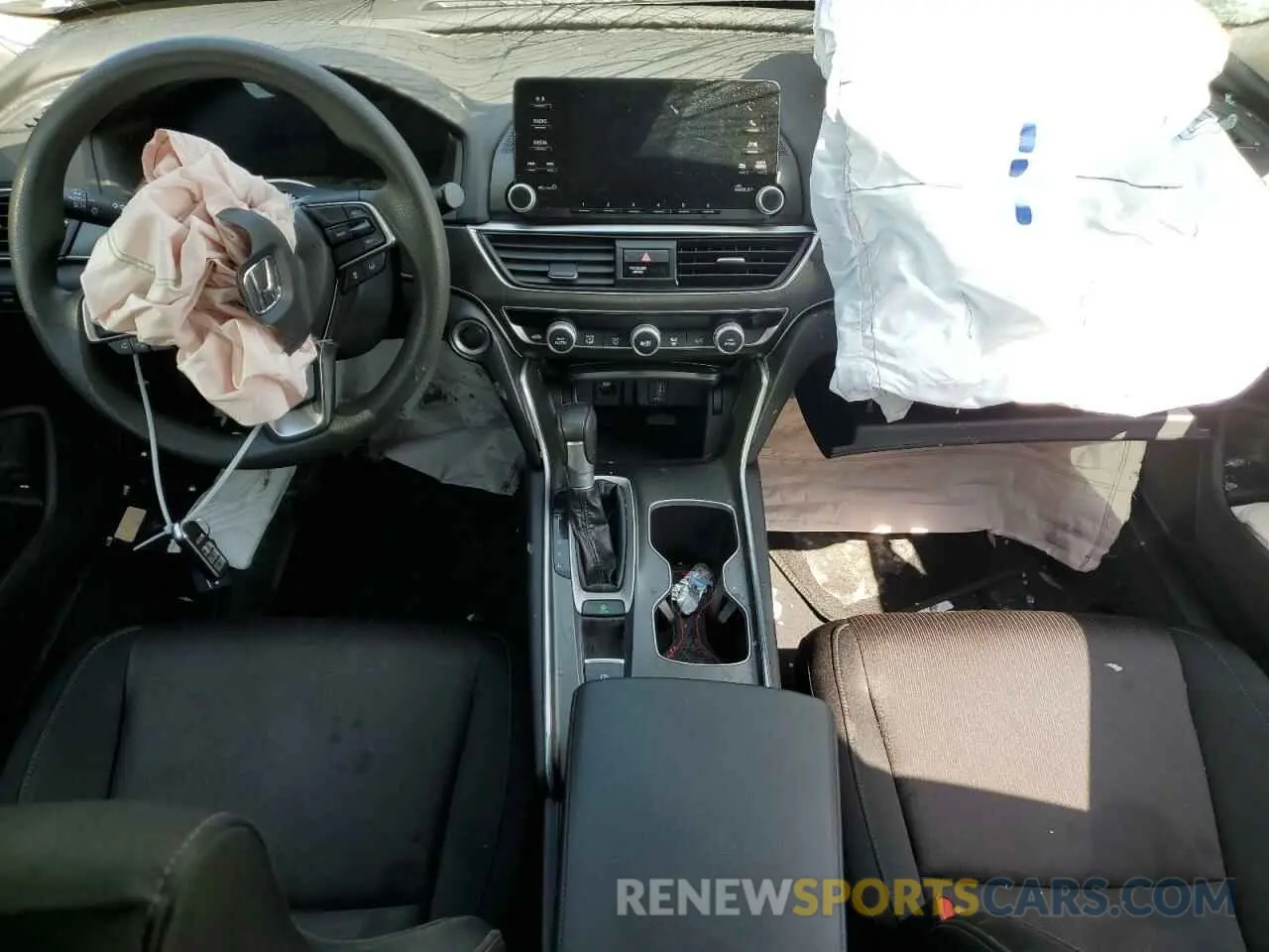 8 Photograph of a damaged car 1HGCV1F13KA107143 HONDA ACCORD 2019