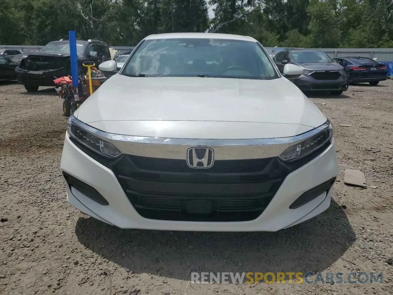 5 Photograph of a damaged car 1HGCV1F13KA150686 HONDA ACCORD 2019