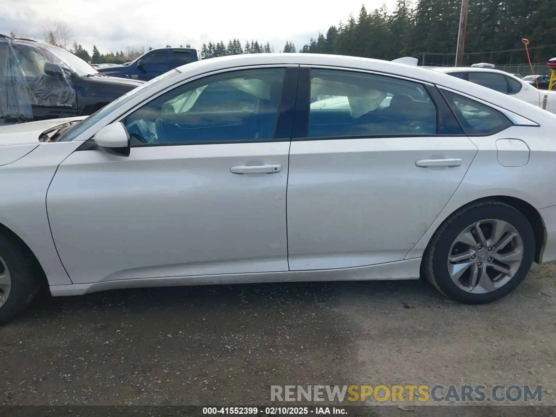 14 Photograph of a damaged car 1HGCV1F14KA017578 HONDA ACCORD 2019