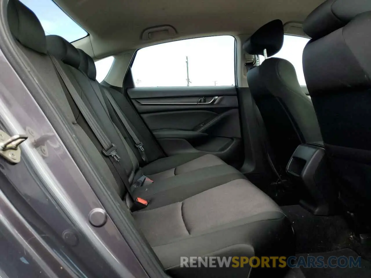10 Photograph of a damaged car 1HGCV1F14KA046577 HONDA ACCORD 2019