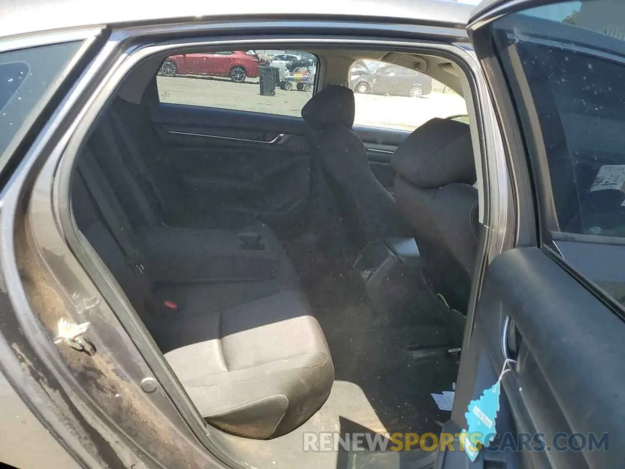 10 Photograph of a damaged car 1HGCV1F14KA060057 HONDA ACCORD 2019