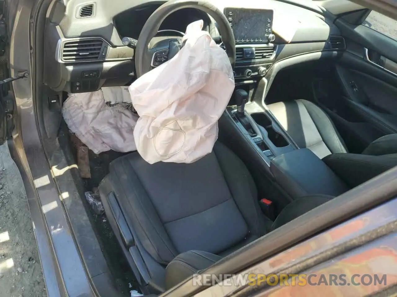 8 Photograph of a damaged car 1HGCV1F14KA060057 HONDA ACCORD 2019