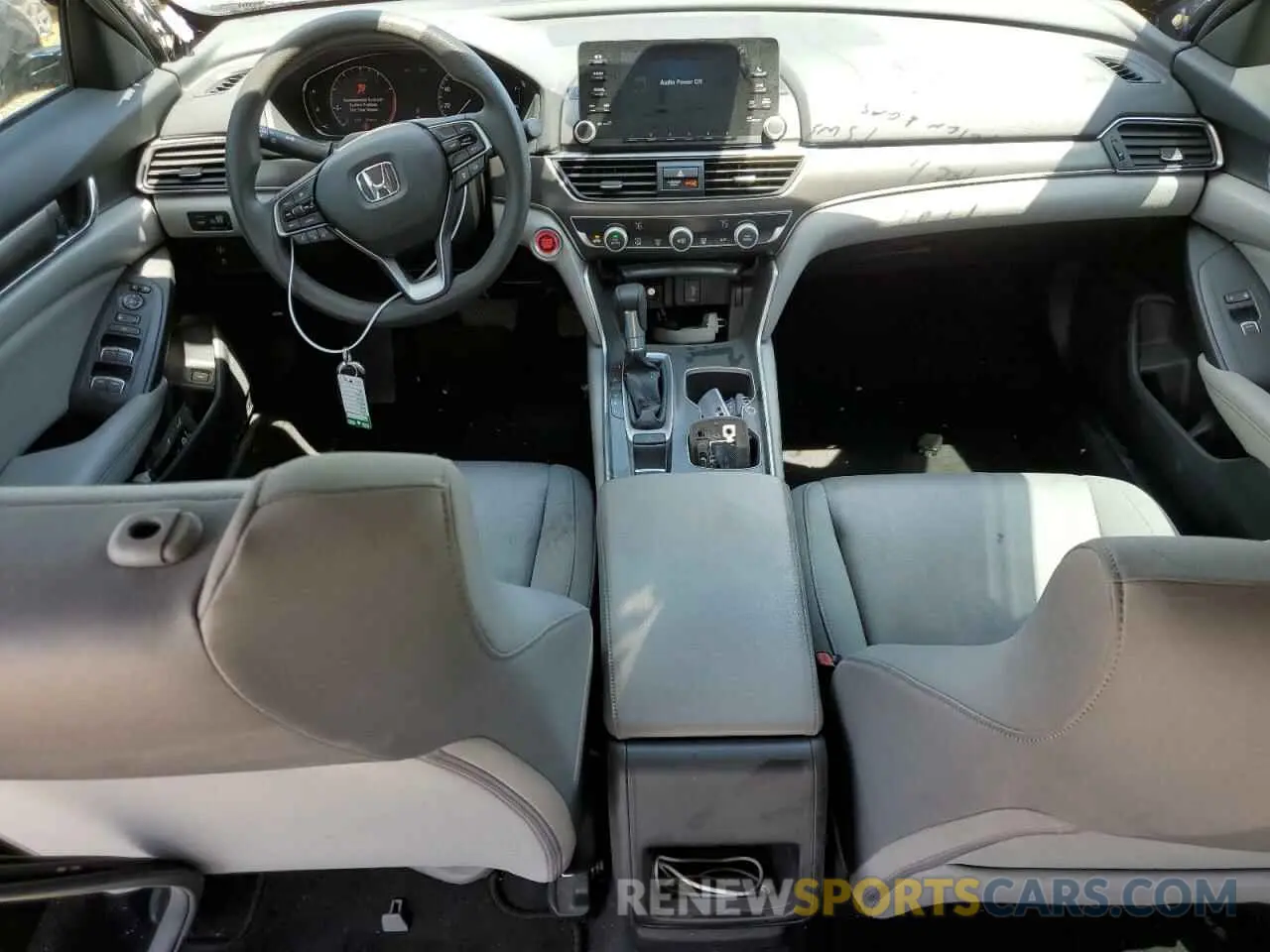 8 Photograph of a damaged car 1HGCV1F14KA065369 HONDA ACCORD 2019