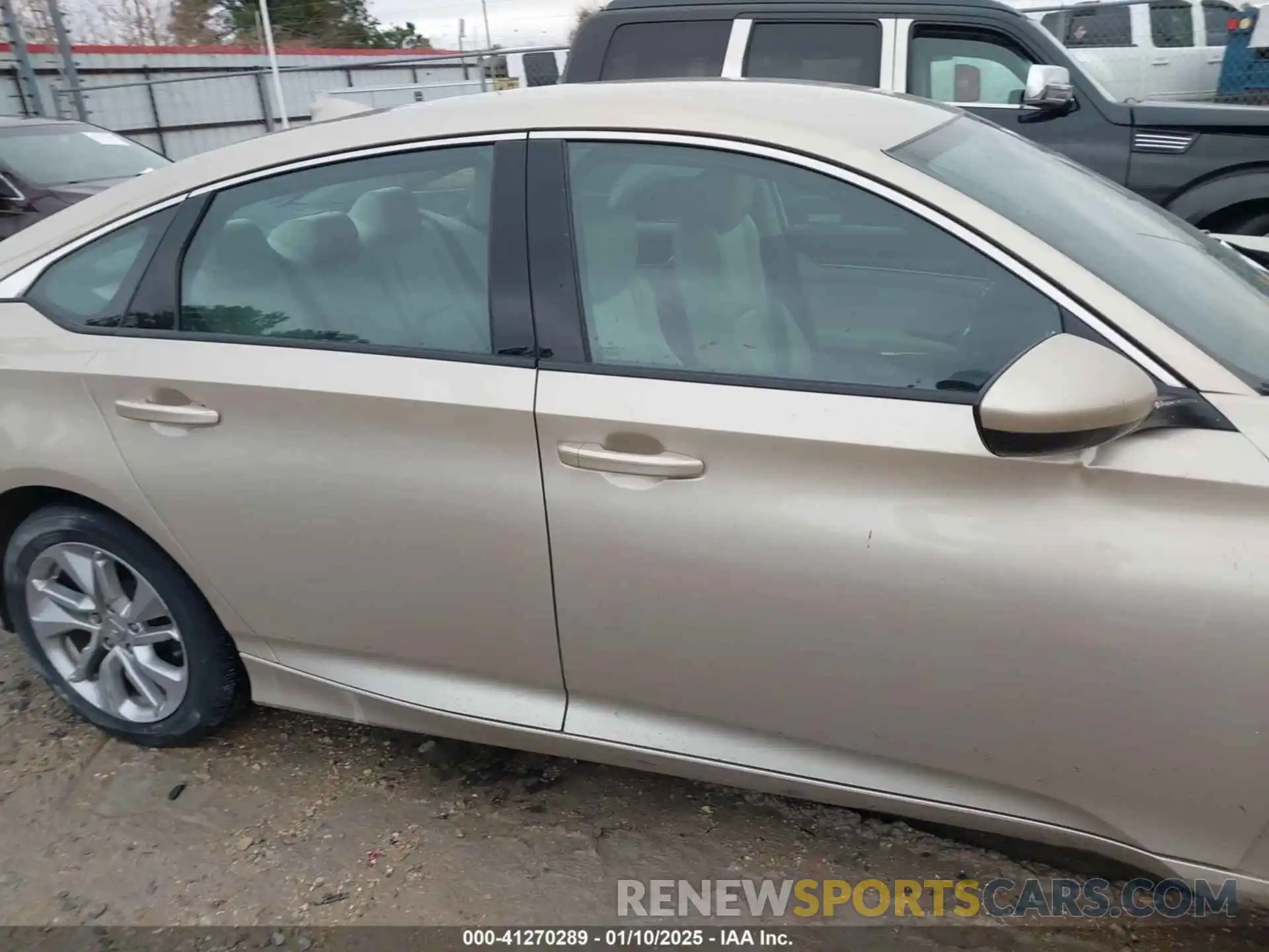 14 Photograph of a damaged car 1HGCV1F14KA070376 HONDA ACCORD 2019