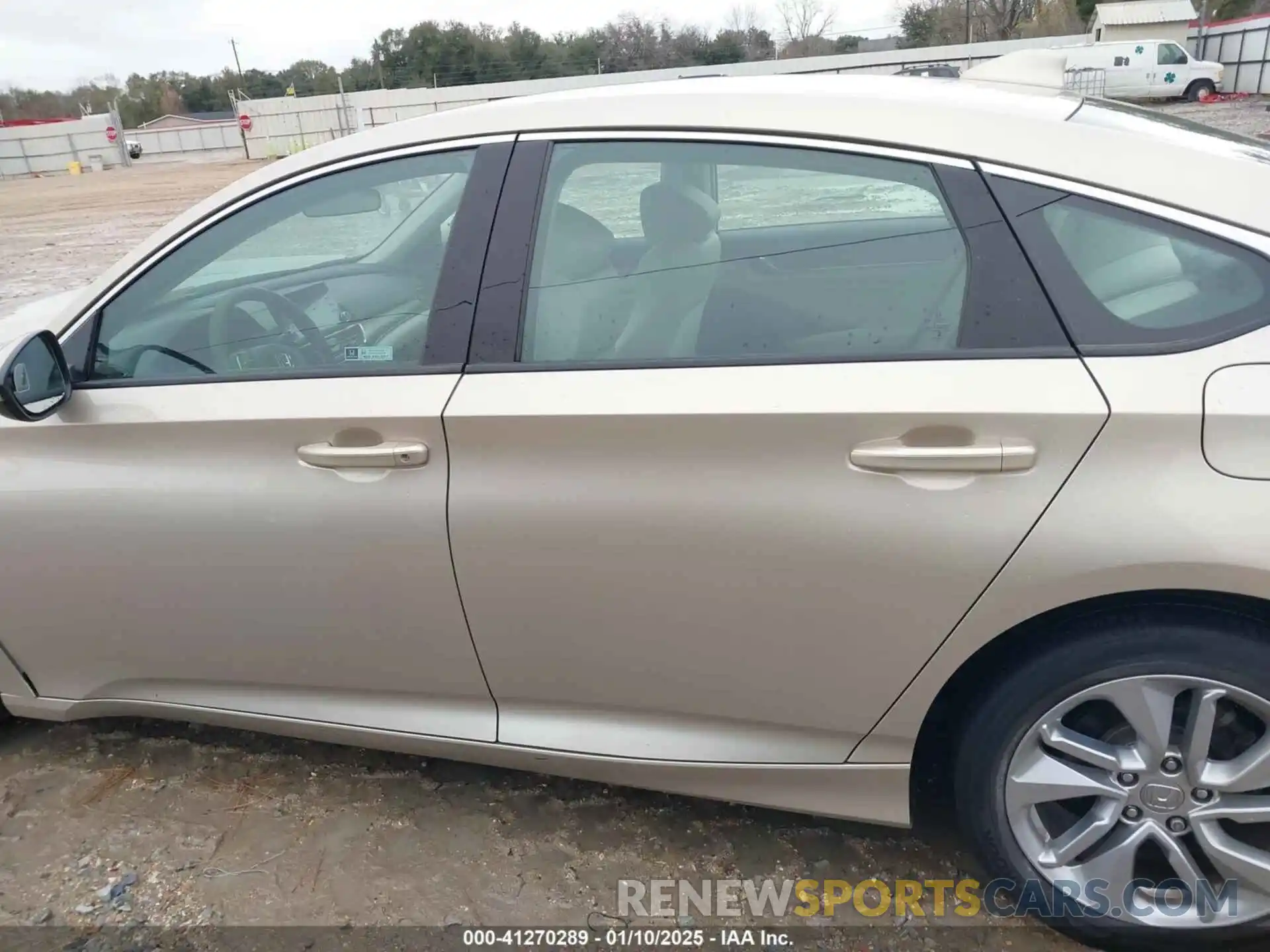 15 Photograph of a damaged car 1HGCV1F14KA070376 HONDA ACCORD 2019