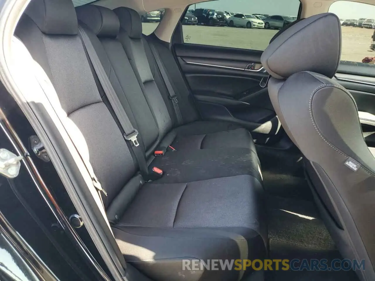 10 Photograph of a damaged car 1HGCV1F14KA076453 HONDA ACCORD 2019