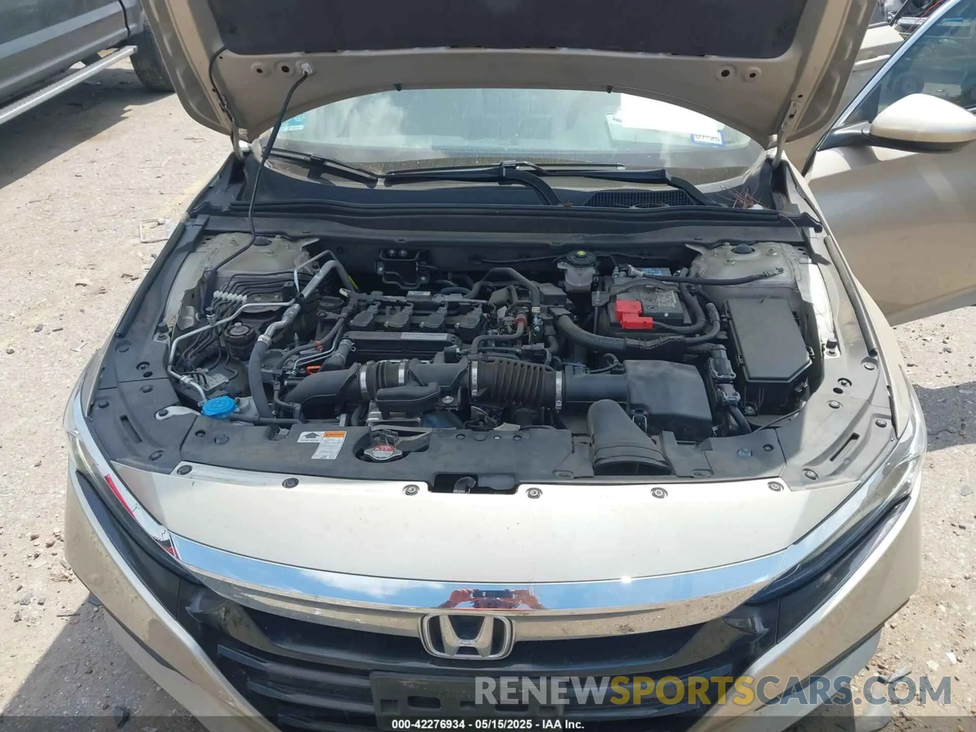 10 Photograph of a damaged car 1HGCV1F14KA082639 HONDA ACCORD 2019