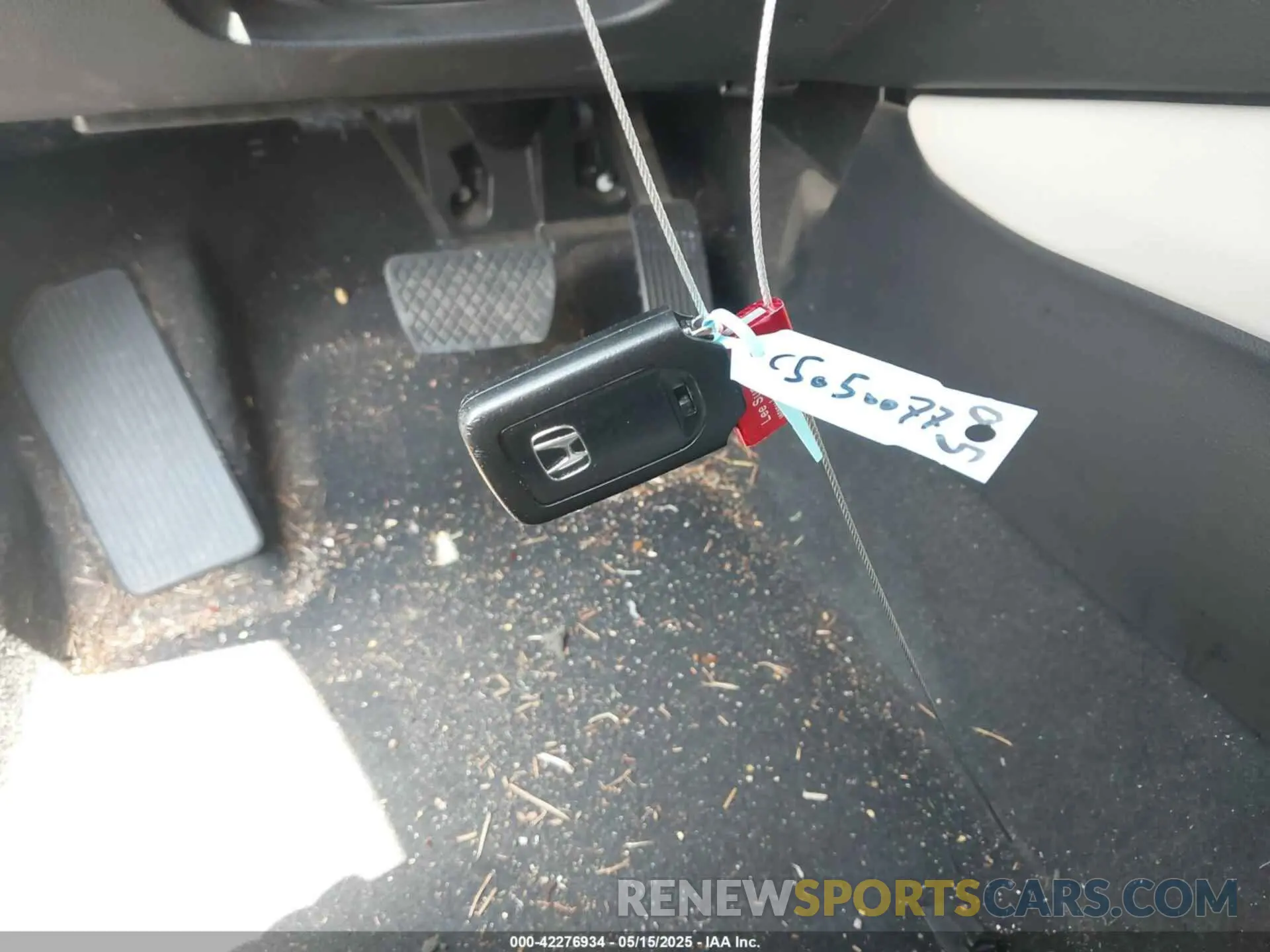 11 Photograph of a damaged car 1HGCV1F14KA082639 HONDA ACCORD 2019