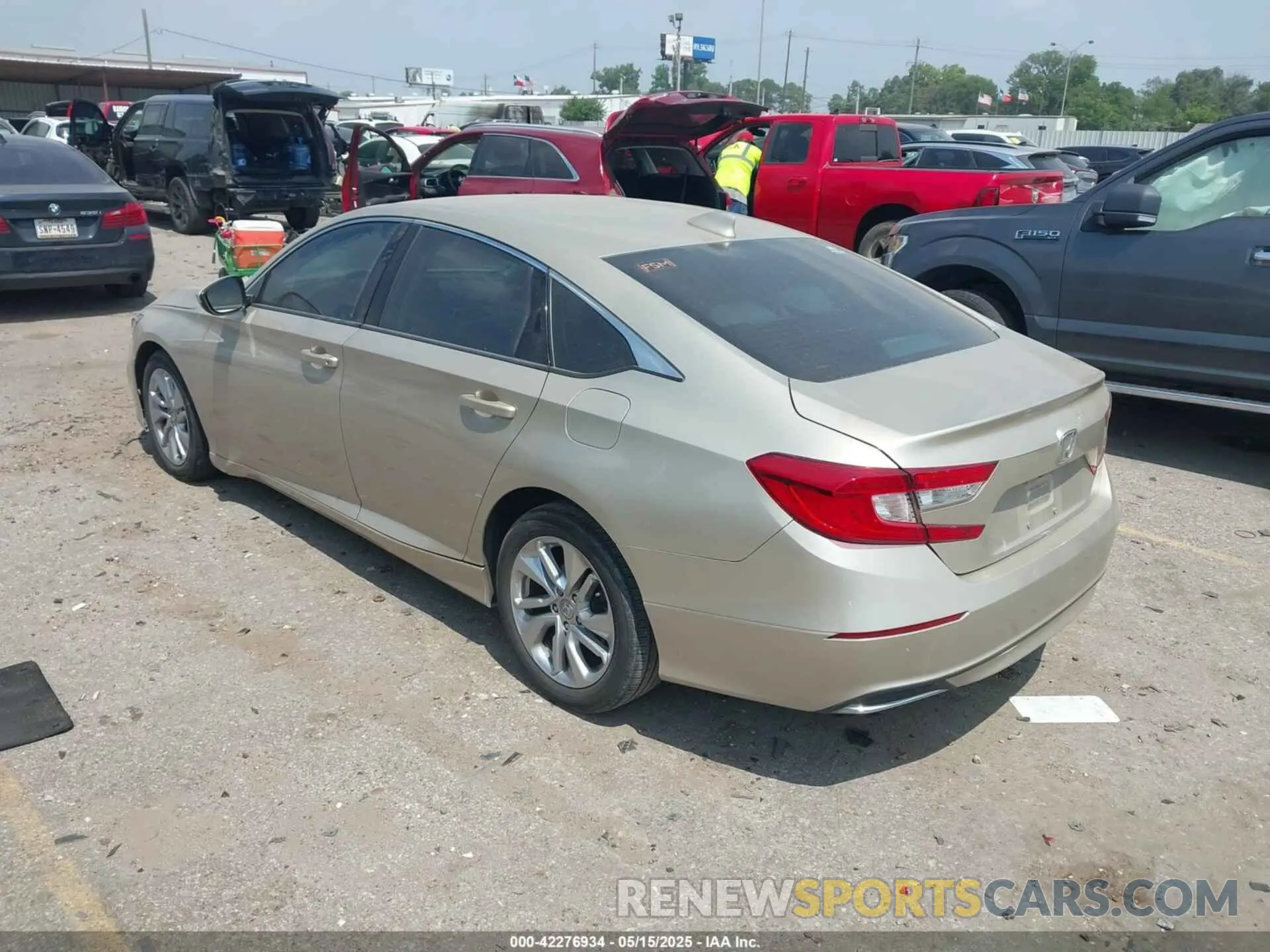 3 Photograph of a damaged car 1HGCV1F14KA082639 HONDA ACCORD 2019