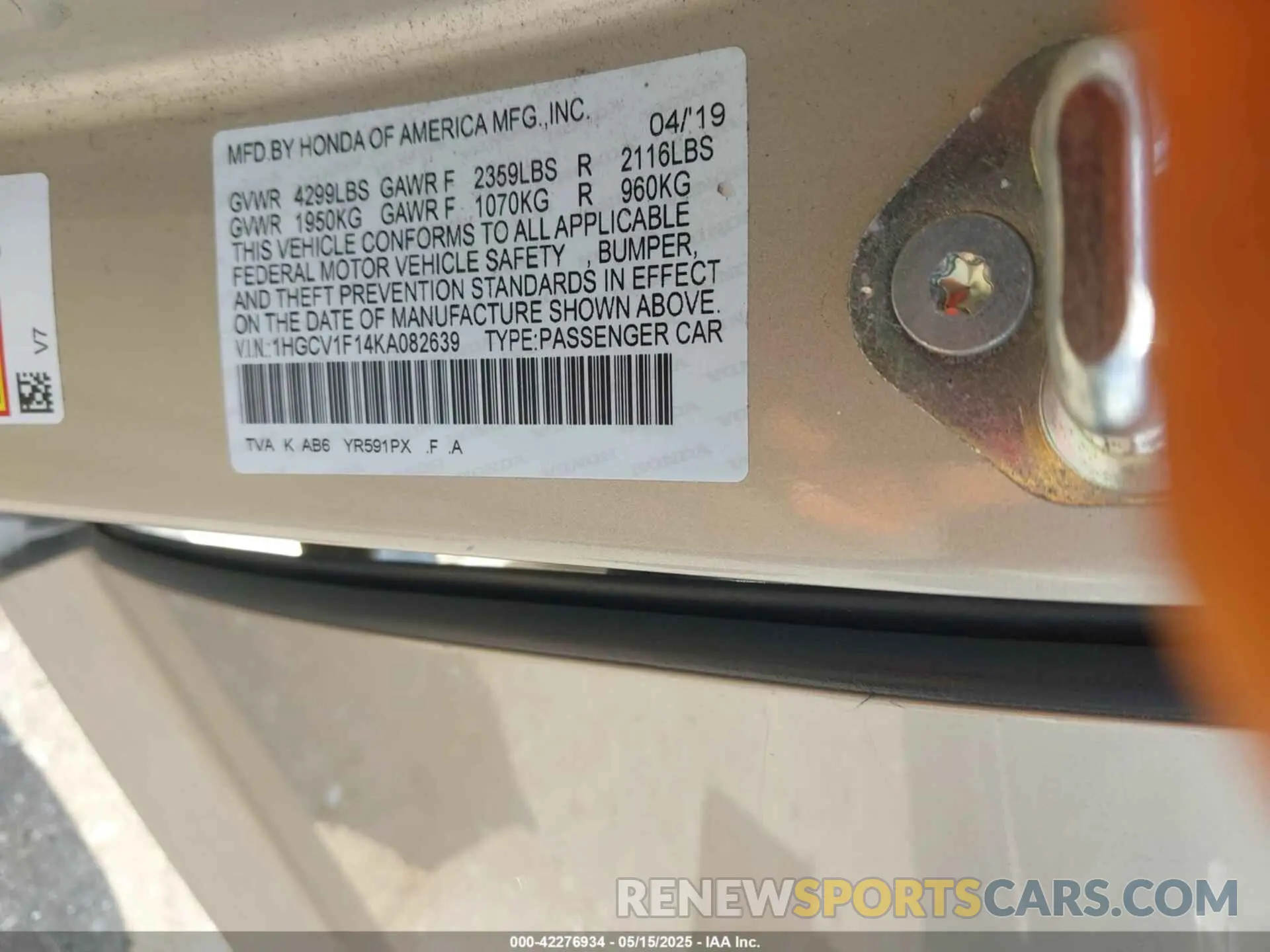 9 Photograph of a damaged car 1HGCV1F14KA082639 HONDA ACCORD 2019