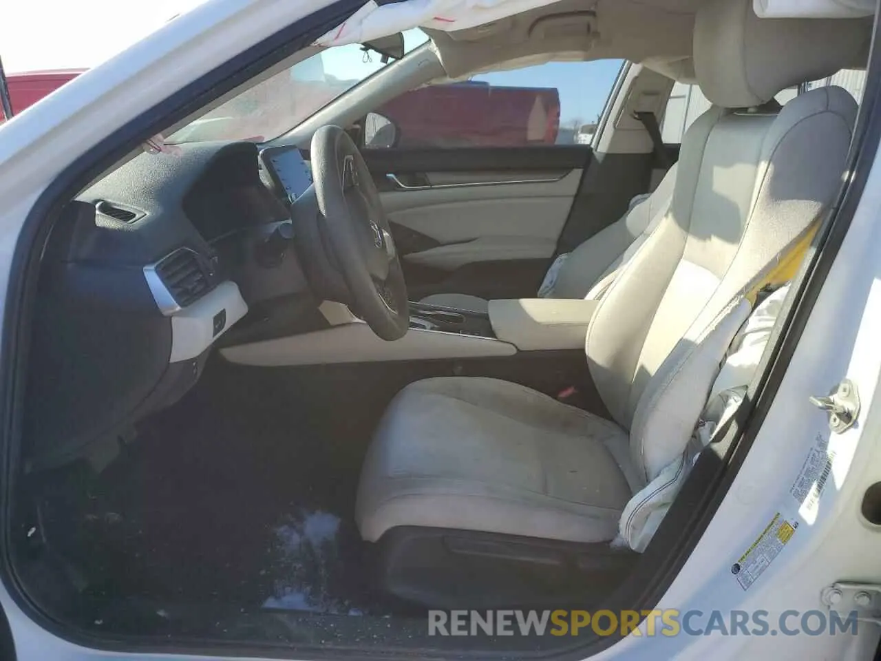 7 Photograph of a damaged car 1HGCV1F14KA104820 HONDA ACCORD 2019
