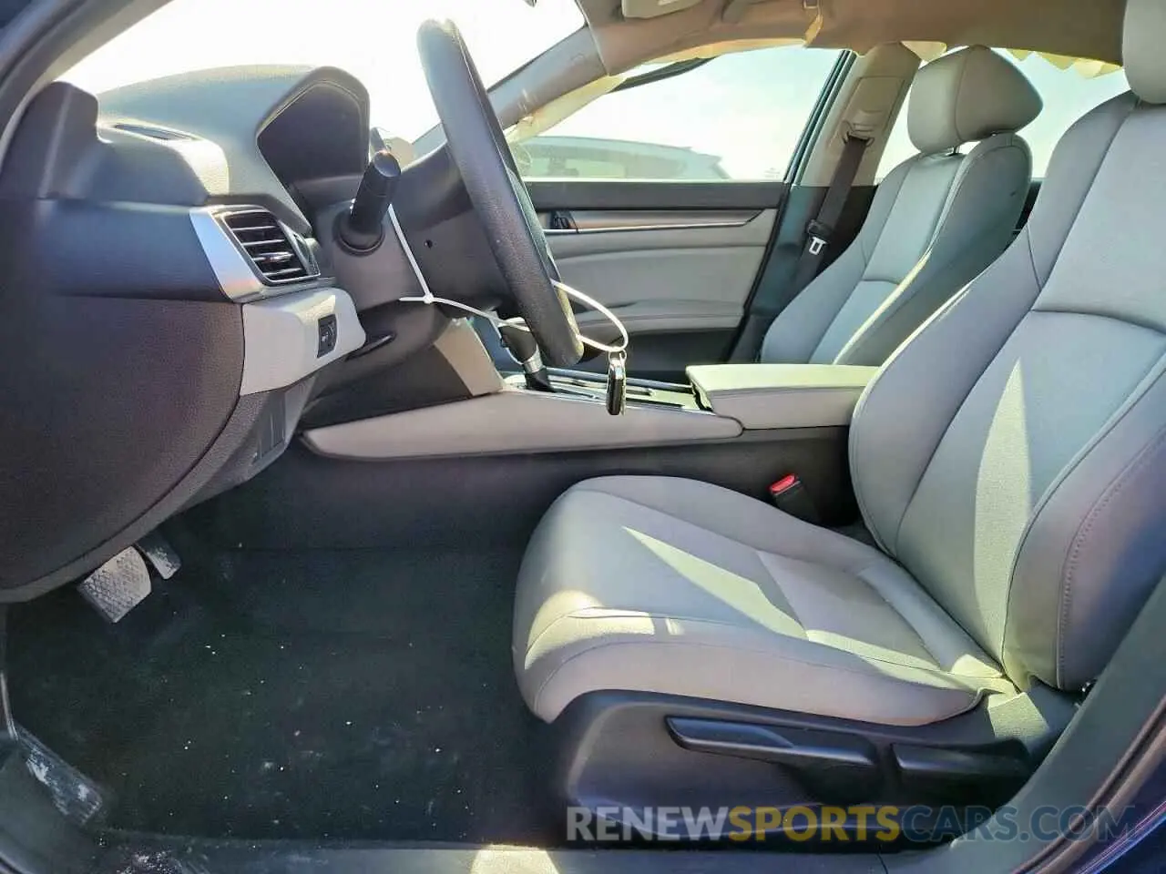 7 Photograph of a damaged car 1HGCV1F14KA113775 HONDA ACCORD 2019