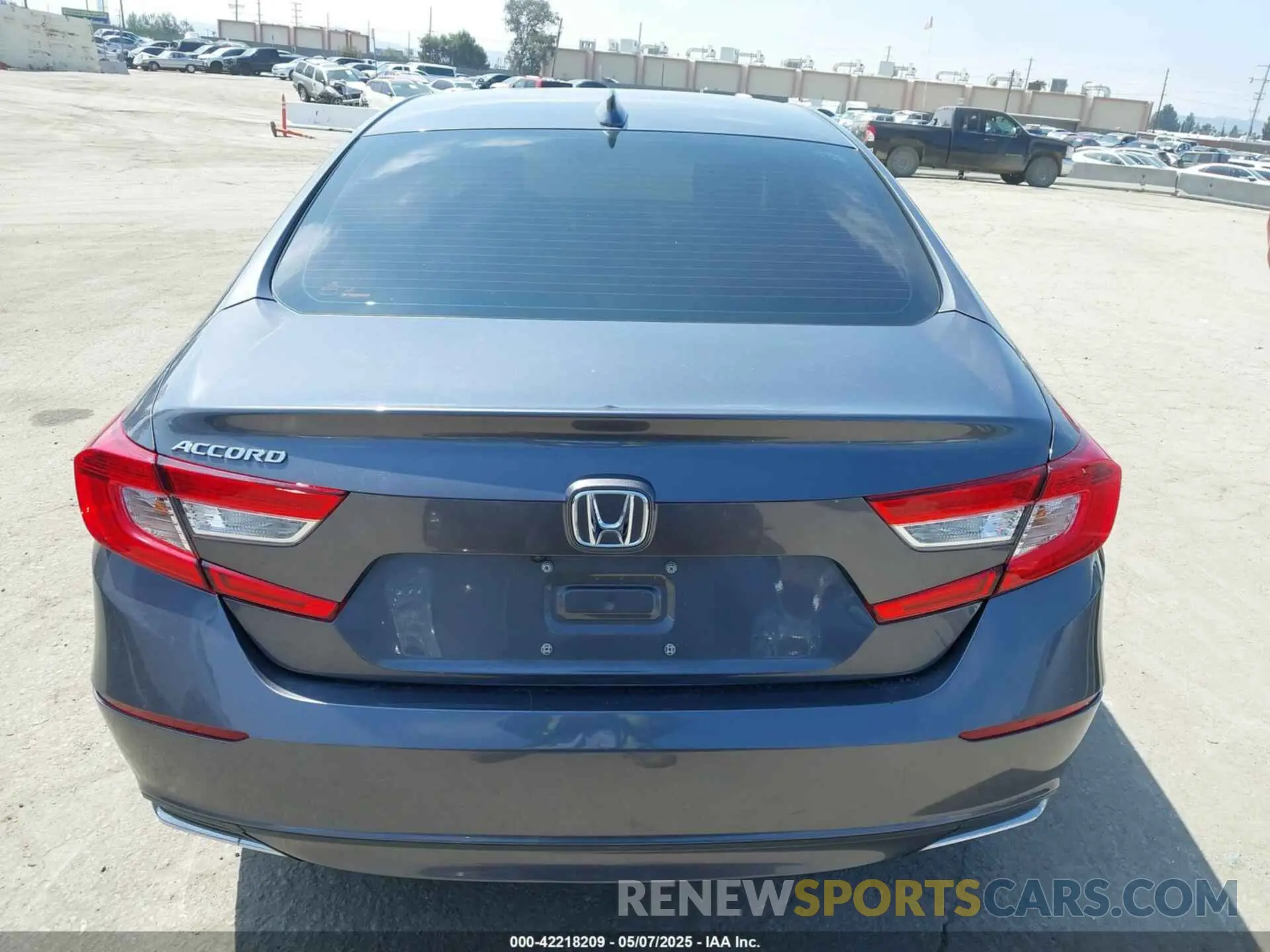 16 Photograph of a damaged car 1HGCV1F14KA120824 HONDA ACCORD 2019