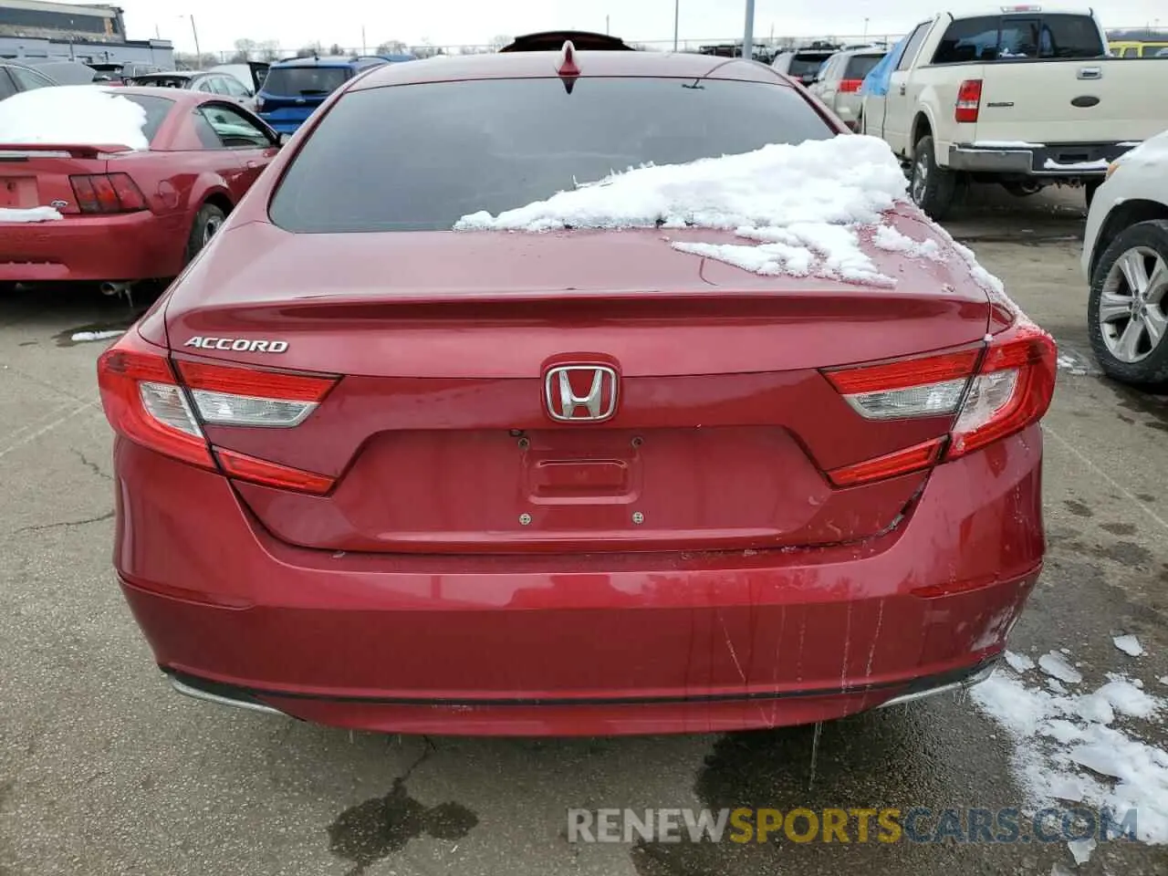 6 Photograph of a damaged car 1HGCV1F15KA004998 HONDA ACCORD 2019