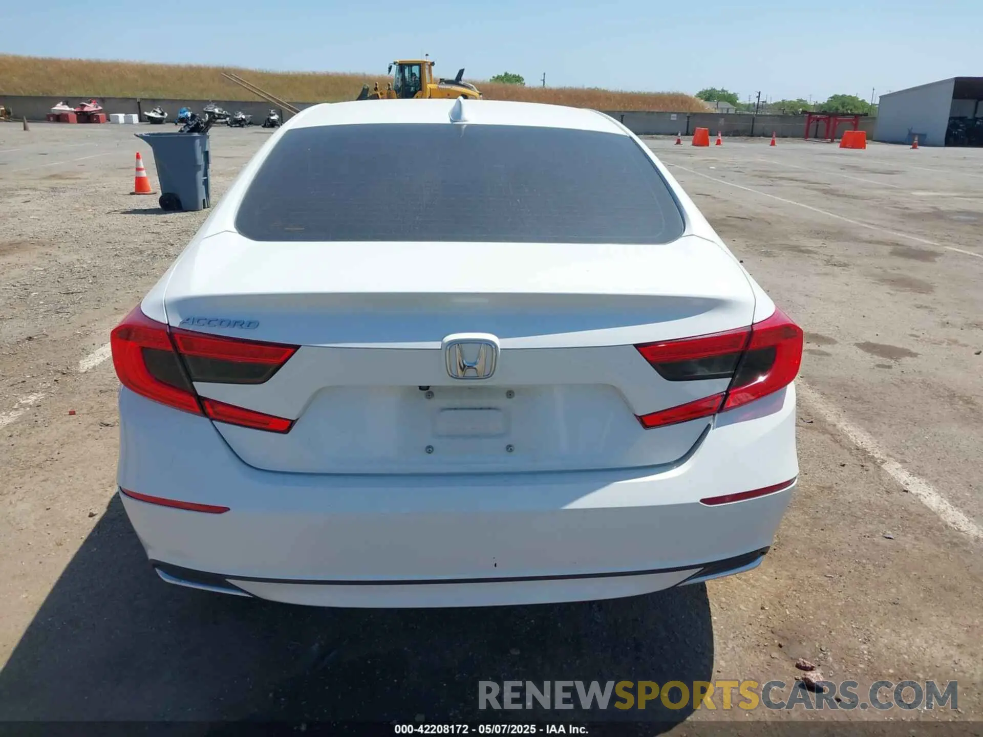 16 Photograph of a damaged car 1HGCV1F15KA010333 HONDA ACCORD 2019