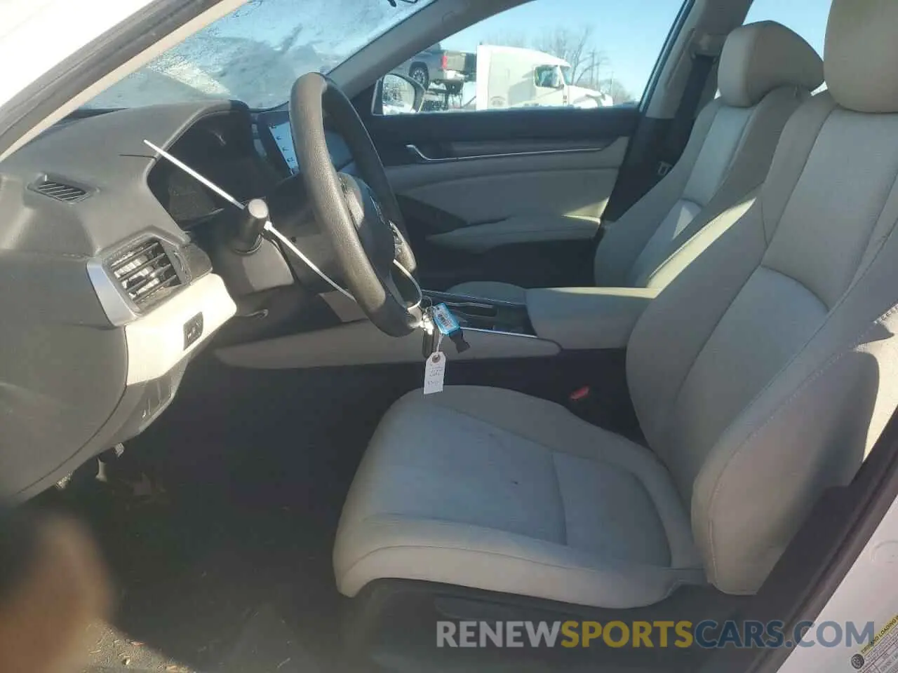 7 Photograph of a damaged car 1HGCV1F15KA073416 HONDA ACCORD 2019
