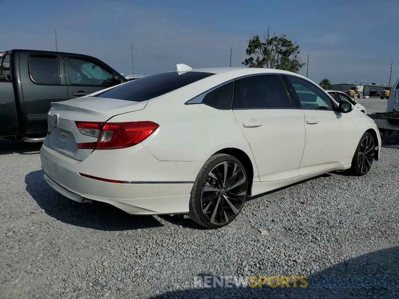 3 Photograph of a damaged car 1HGCV1F15KA125868 HONDA ACCORD 2019