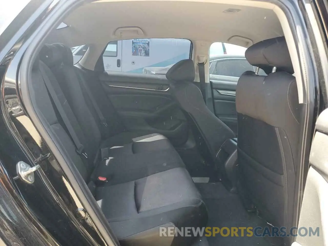 10 Photograph of a damaged car 1HGCV1F15KA136319 HONDA ACCORD 2019