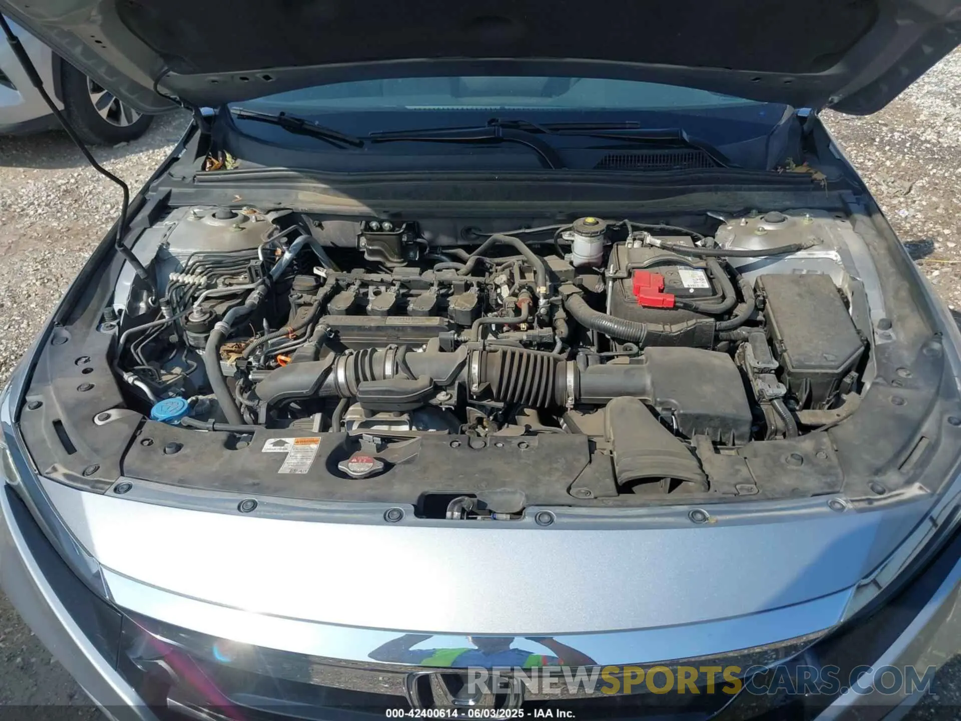 10 Photograph of a damaged car 1HGCV1F16KA011569 HONDA ACCORD 2019
