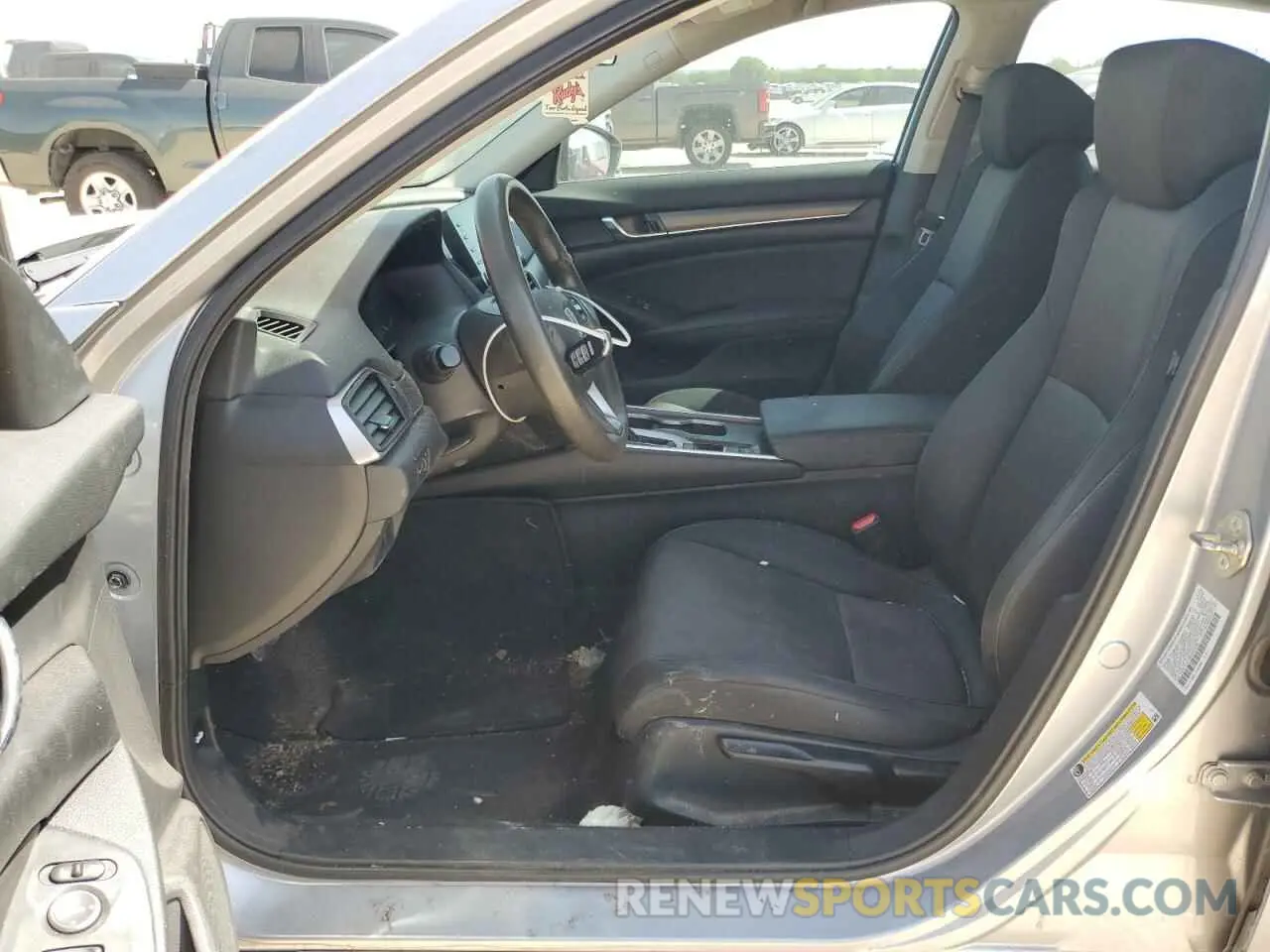 7 Photograph of a damaged car 1HGCV1F16KA045236 HONDA ACCORD 2019