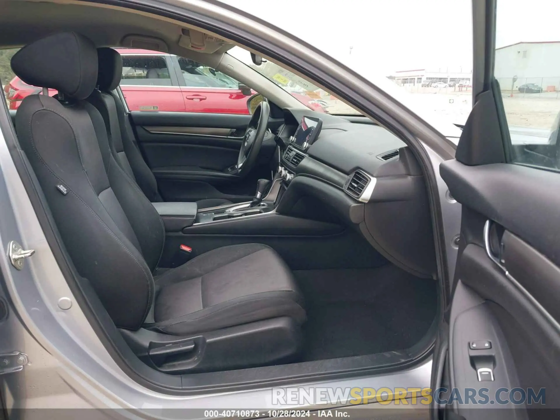 5 Photograph of a damaged car 1HGCV1F16KA061226 HONDA ACCORD 2019