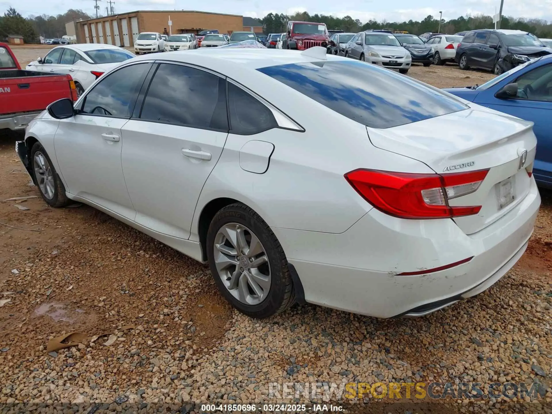 3 Photograph of a damaged car 1HGCV1F16KA067625 HONDA ACCORD 2019