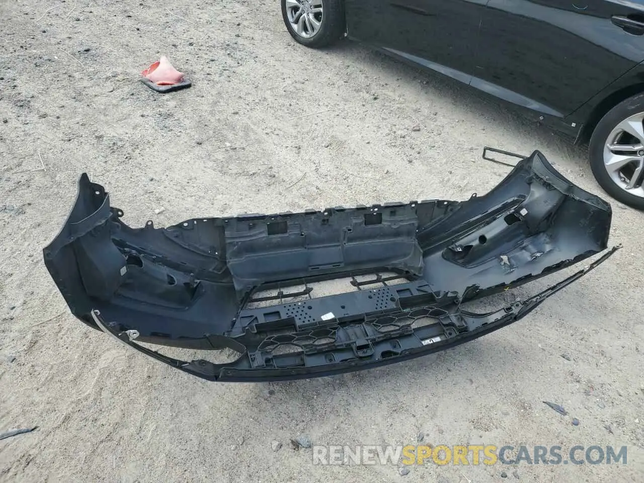12 Photograph of a damaged car 1HGCV1F16KA102308 HONDA ACCORD 2019