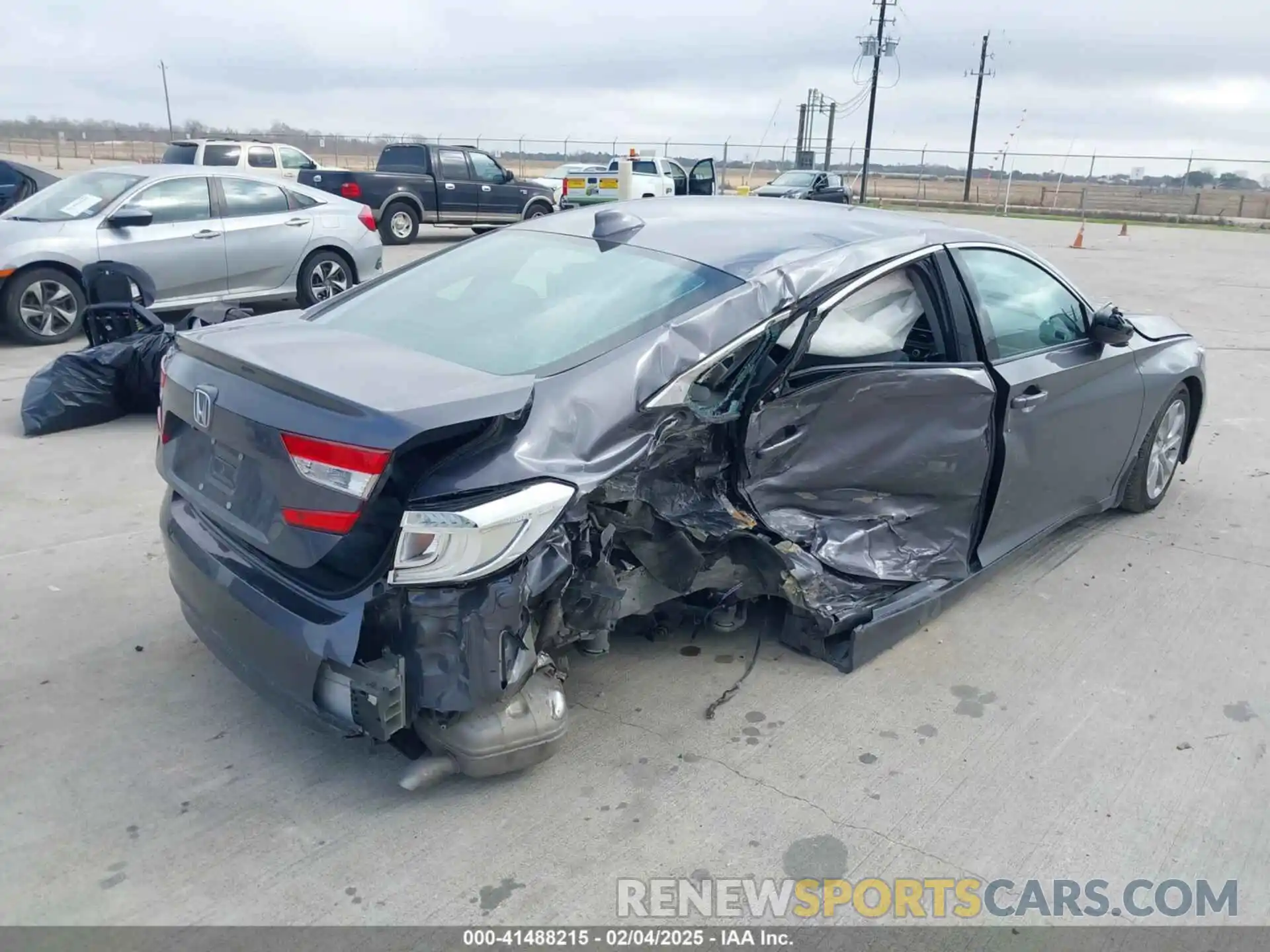 4 Photograph of a damaged car 1HGCV1F16KA125300 HONDA ACCORD 2019