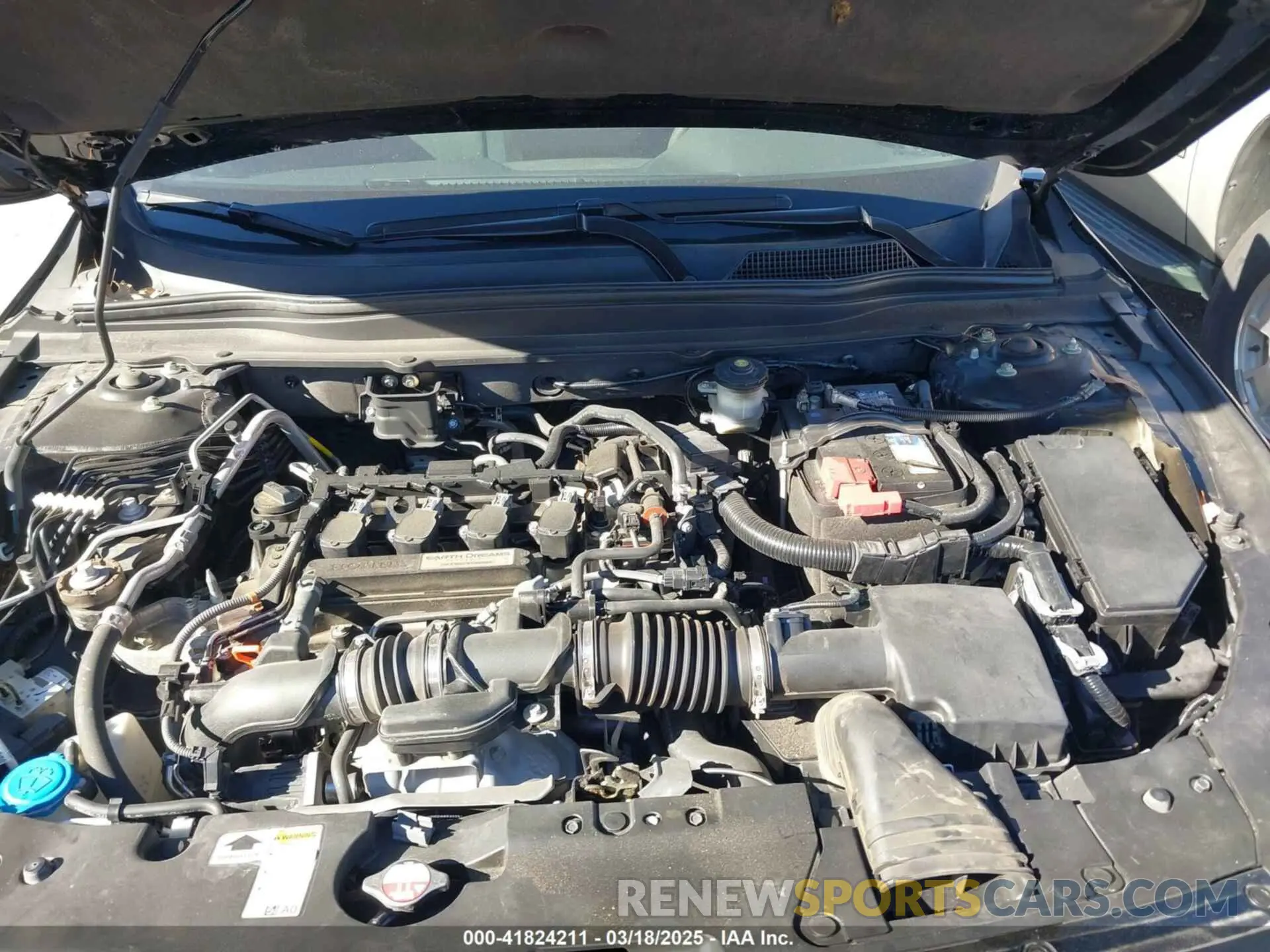 10 Photograph of a damaged car 1HGCV1F16KA132408 HONDA ACCORD 2019
