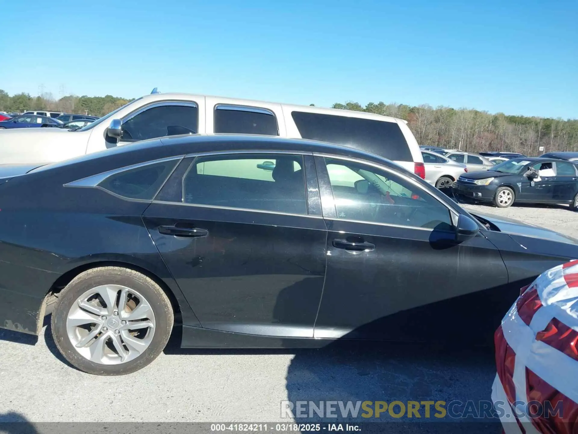 13 Photograph of a damaged car 1HGCV1F16KA132408 HONDA ACCORD 2019