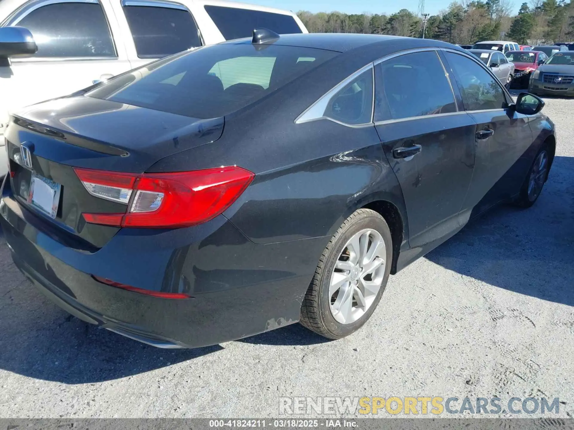 4 Photograph of a damaged car 1HGCV1F16KA132408 HONDA ACCORD 2019