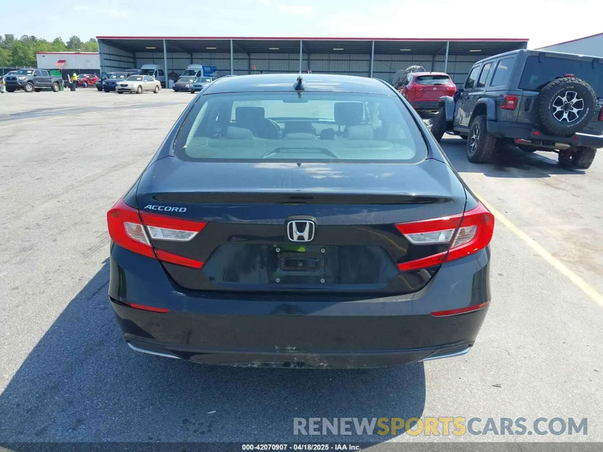15 Photograph of a damaged car 1HGCV1F16KA151136 HONDA ACCORD 2019
