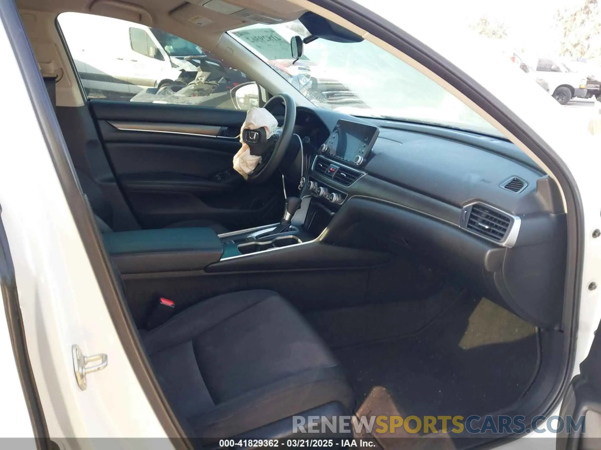 5 Photograph of a damaged car 1HGCV1F16KA155915 HONDA ACCORD 2019